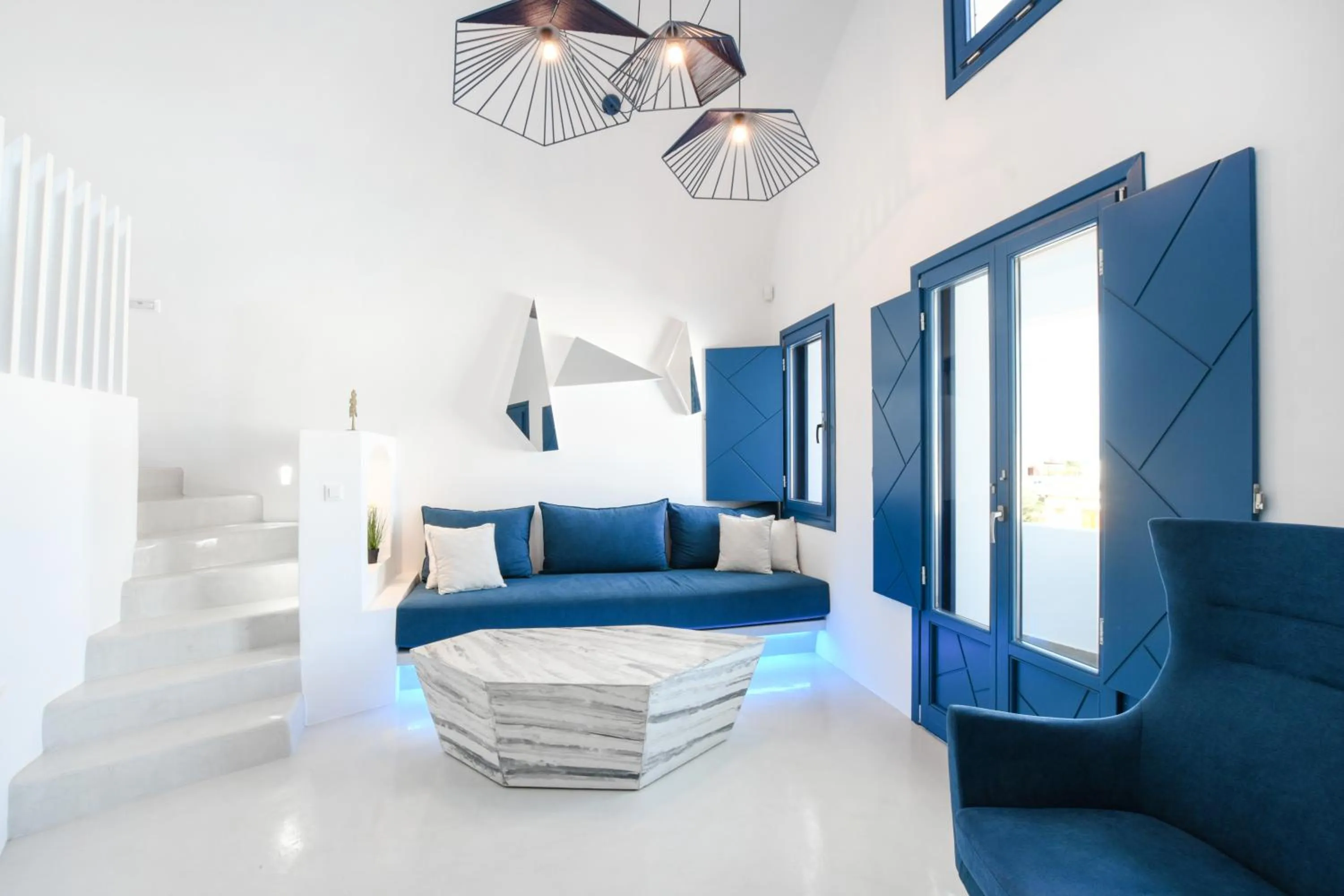 Living room in Blue White Residence