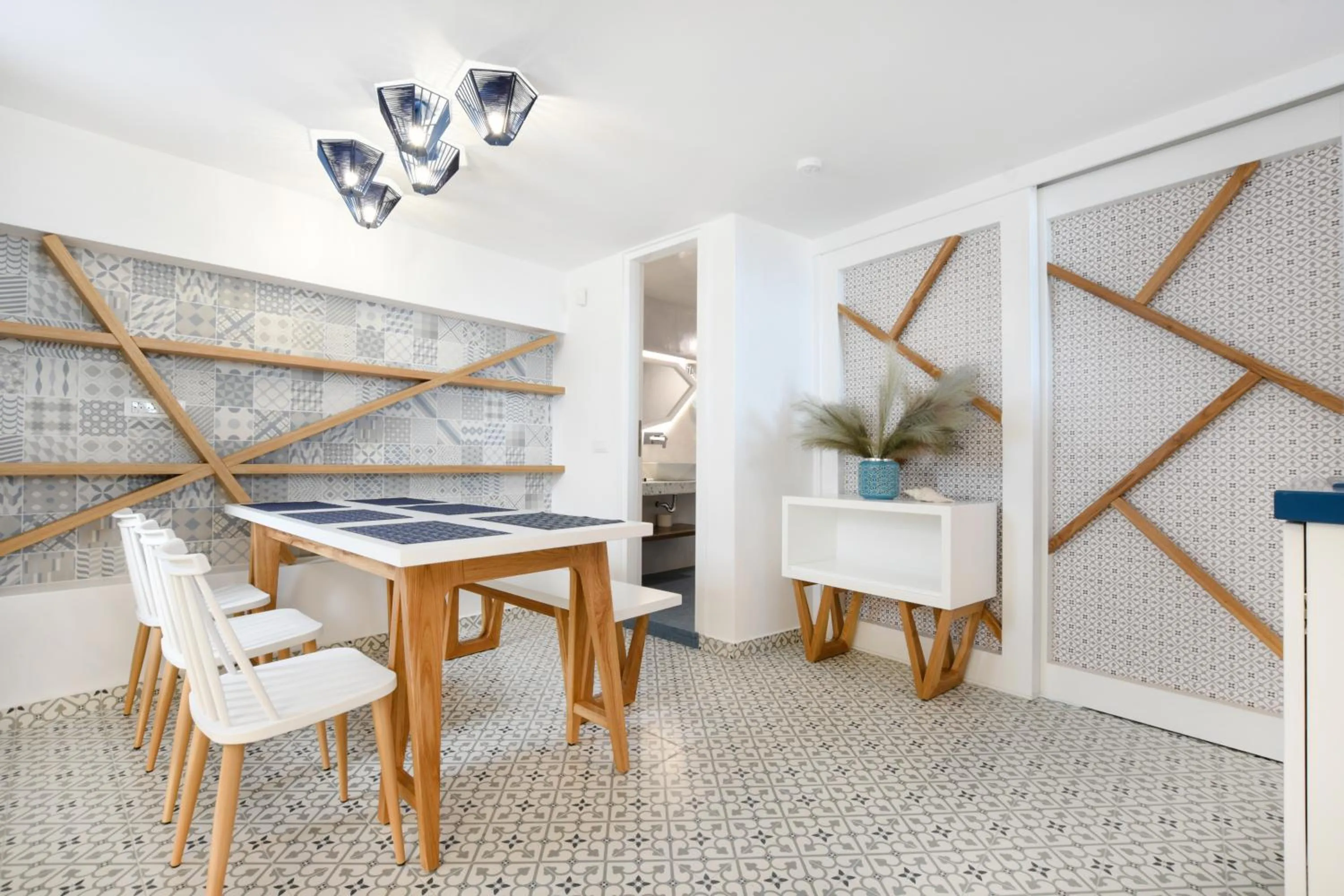 Dining area in Blue White Residence