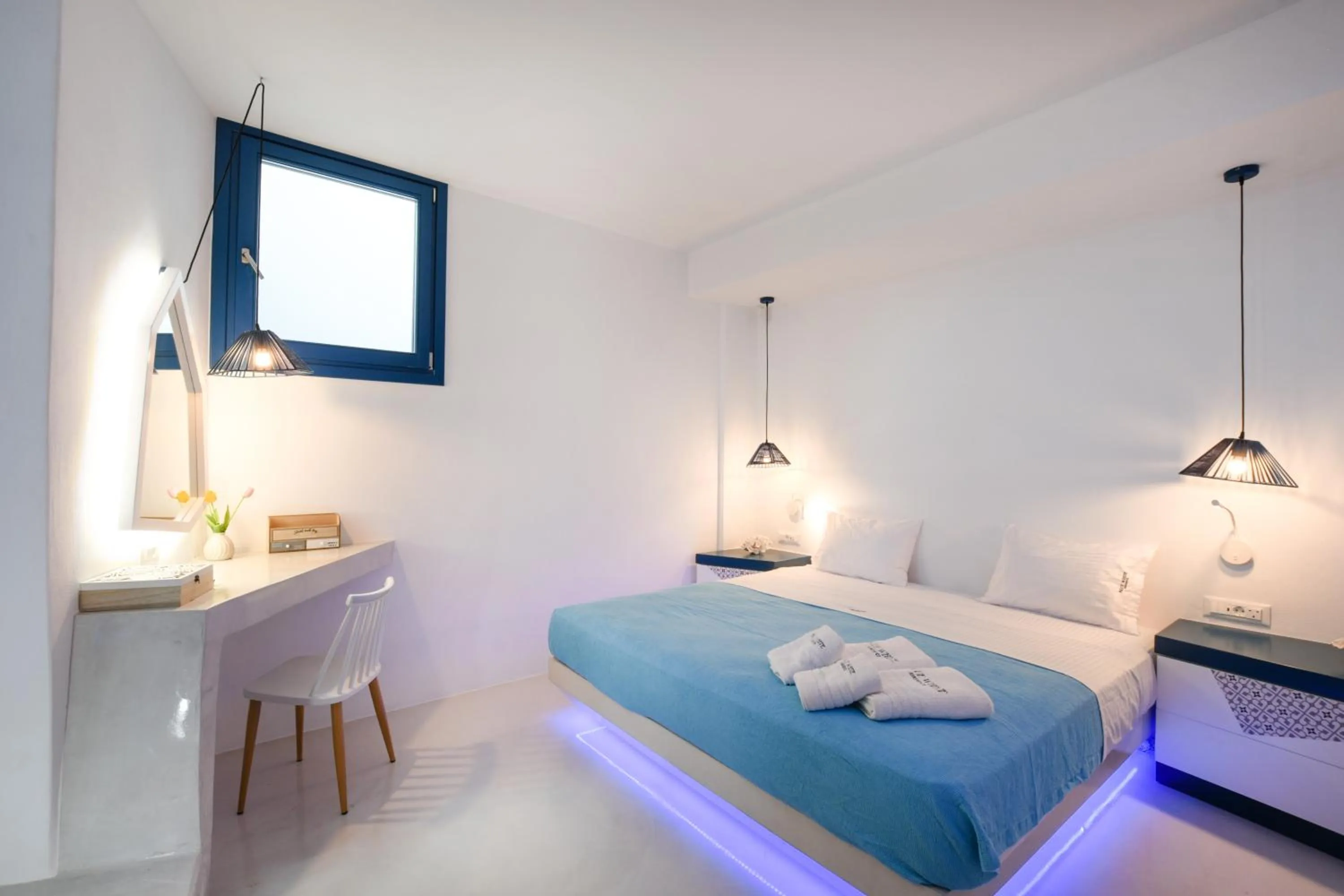 Bed in Blue White Residence