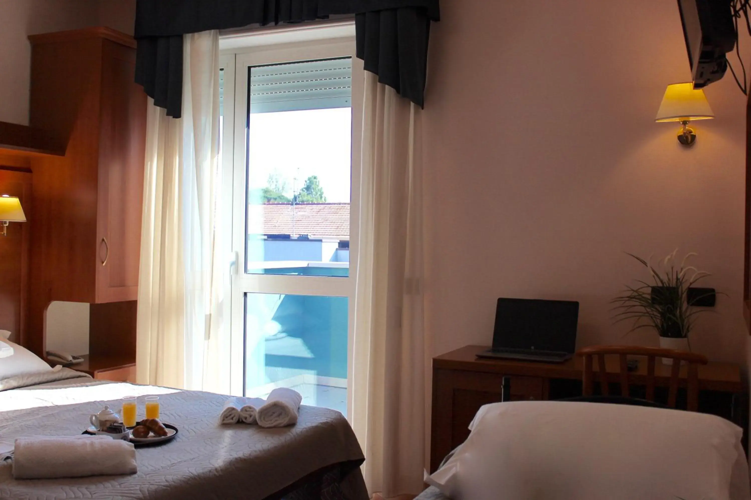 TV and multimedia, Bed in Hotel Jole TV and multimedia, Bed in Hotel Jole