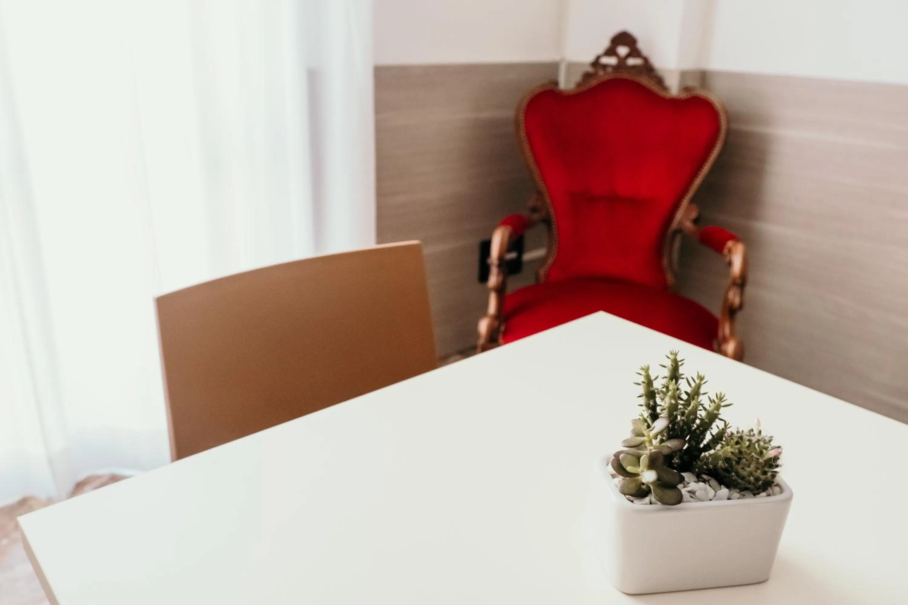 Communal lounge/ TV room in B&B Palazzo Storico Di Nicola