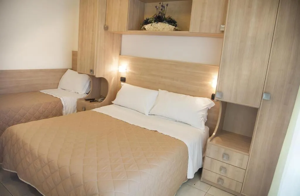 Photo of the whole room, Bed in Hotel Costazzurra by Interlux