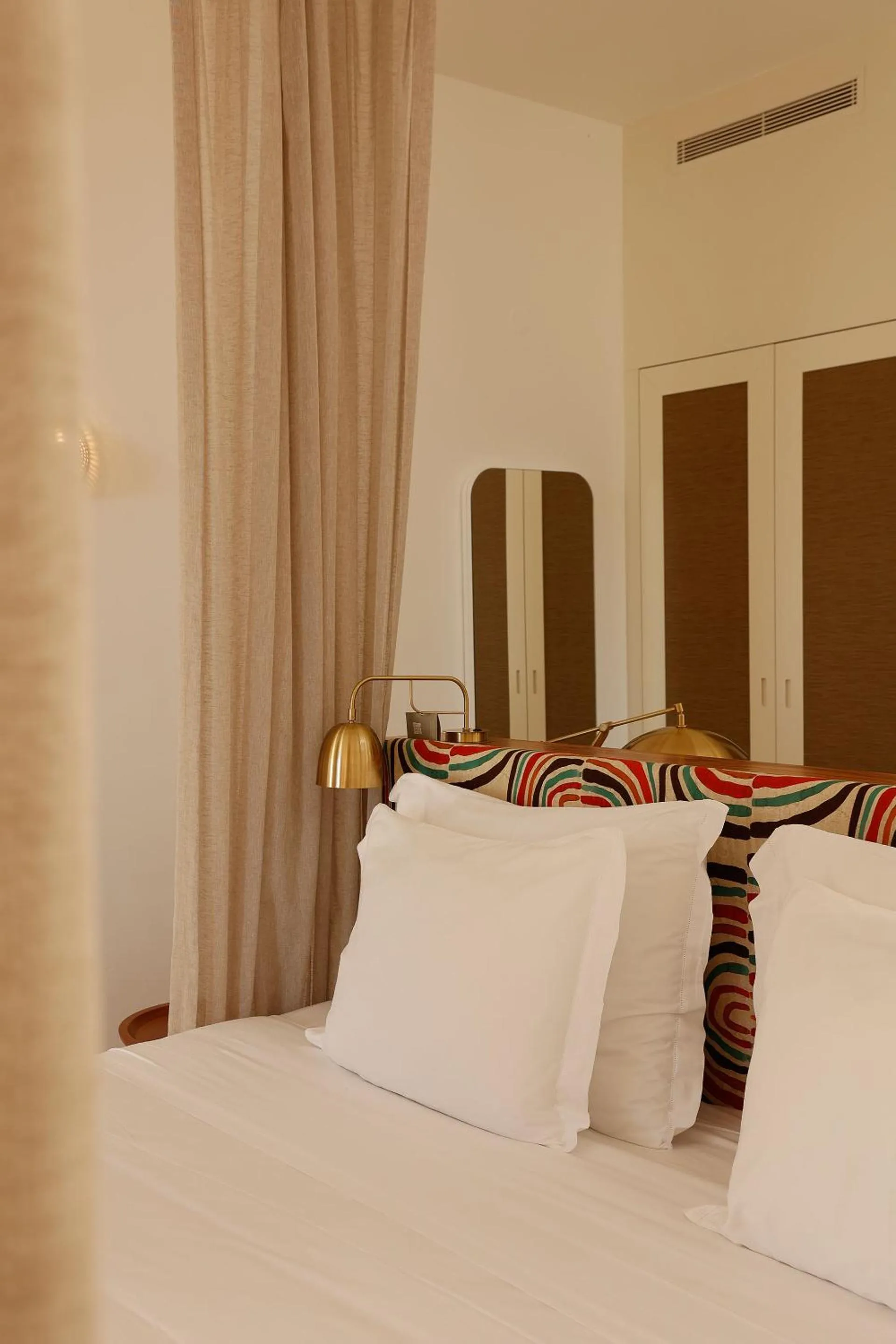 Bed in Praia do Canal Nature Retreat - Small Luxury Hotels of the World