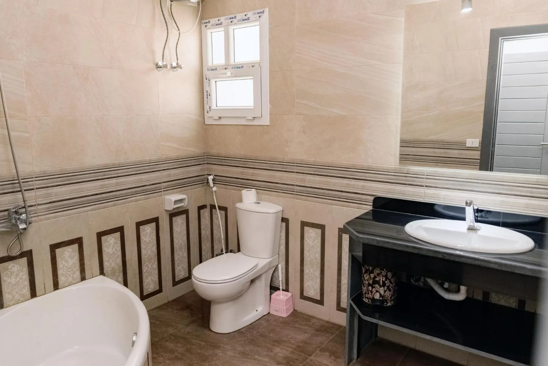 Shower in Elite Residence Dahab