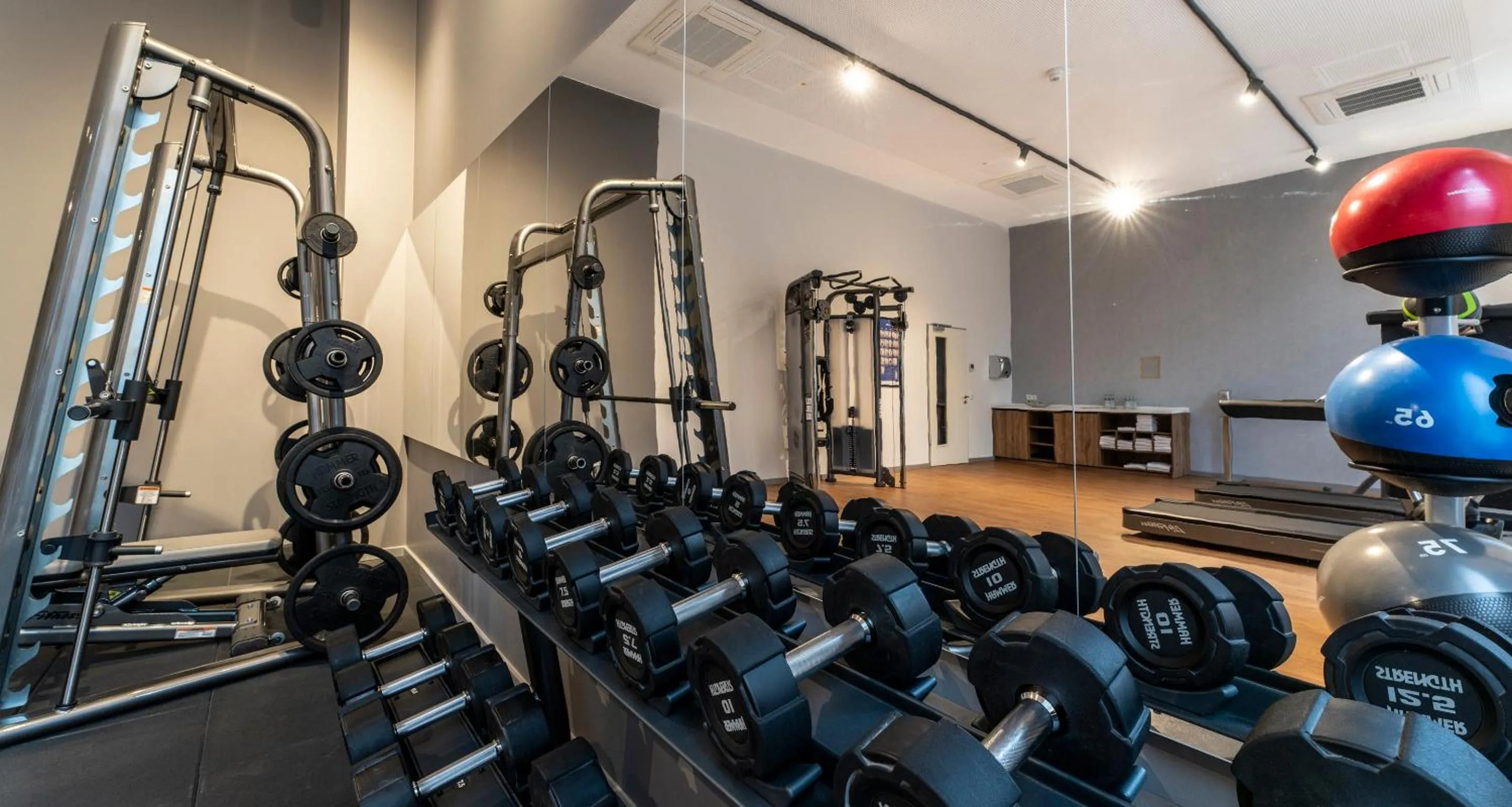 Fitness centre/facilities in PLAZA Premium München