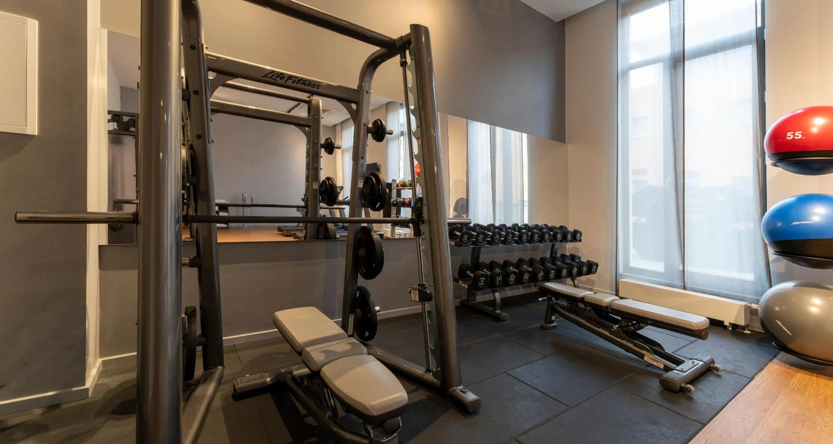 Fitness centre/facilities in PLAZA Premium München