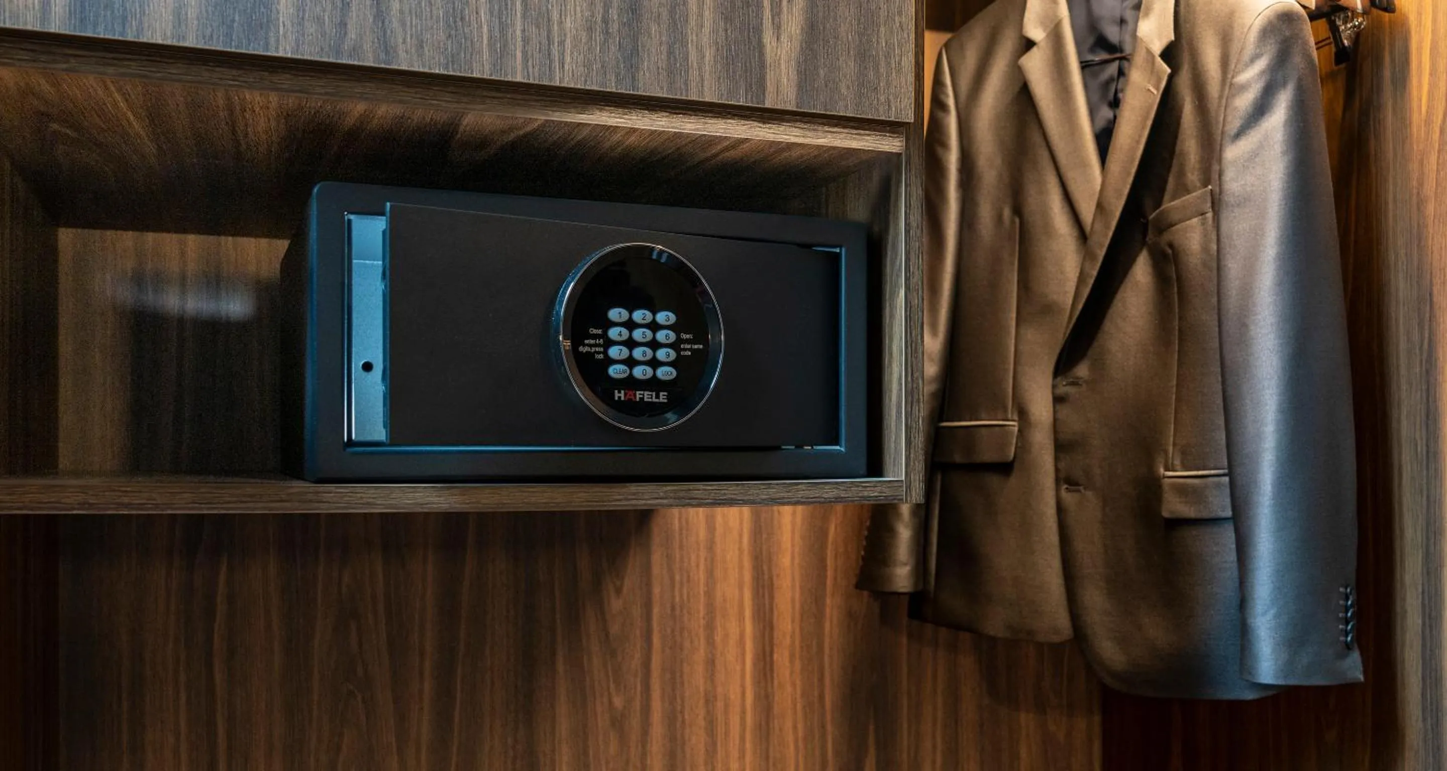 safe in PLAZA Premium München