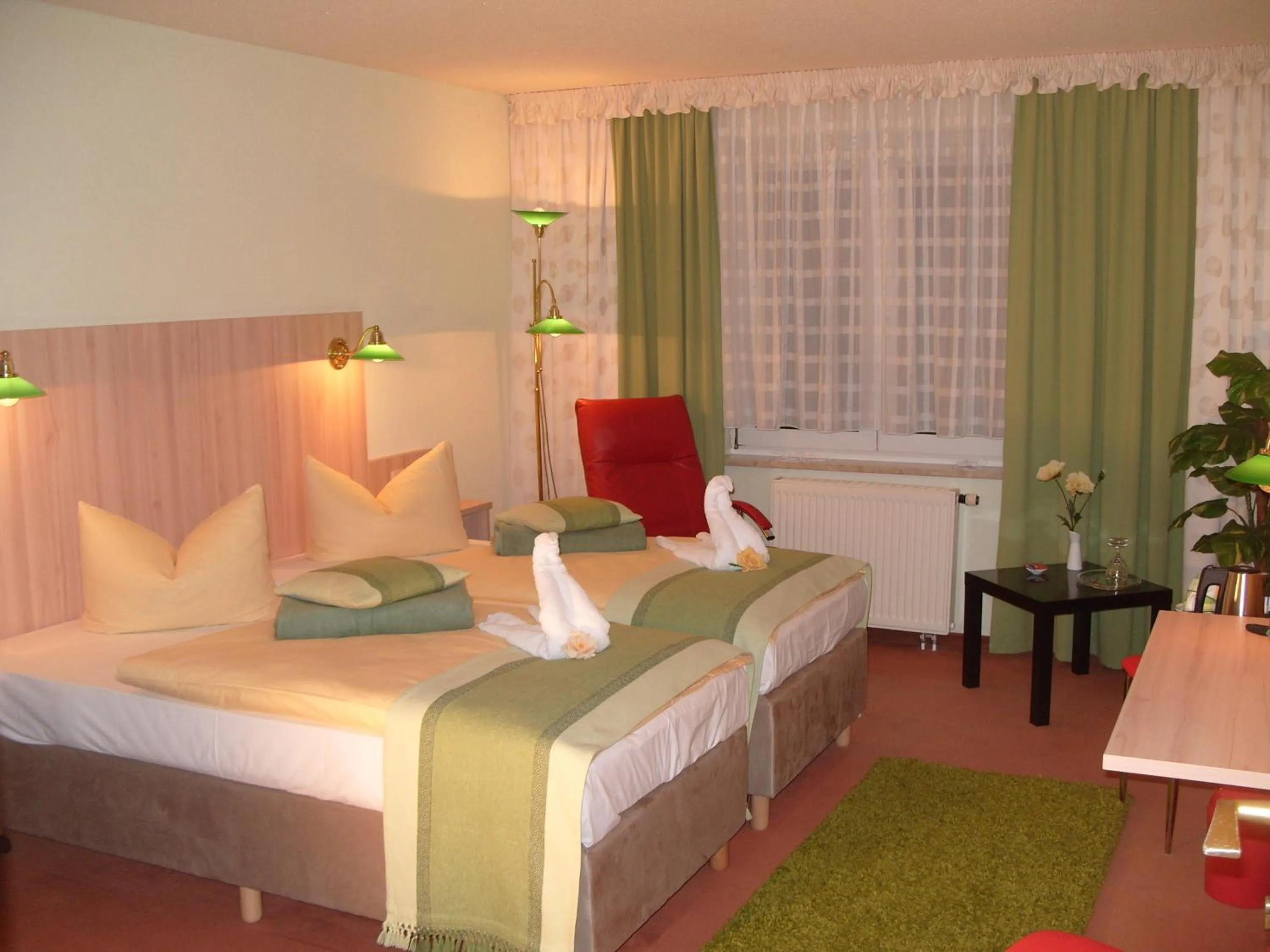 Bedroom, Bed in Hotel Haufe