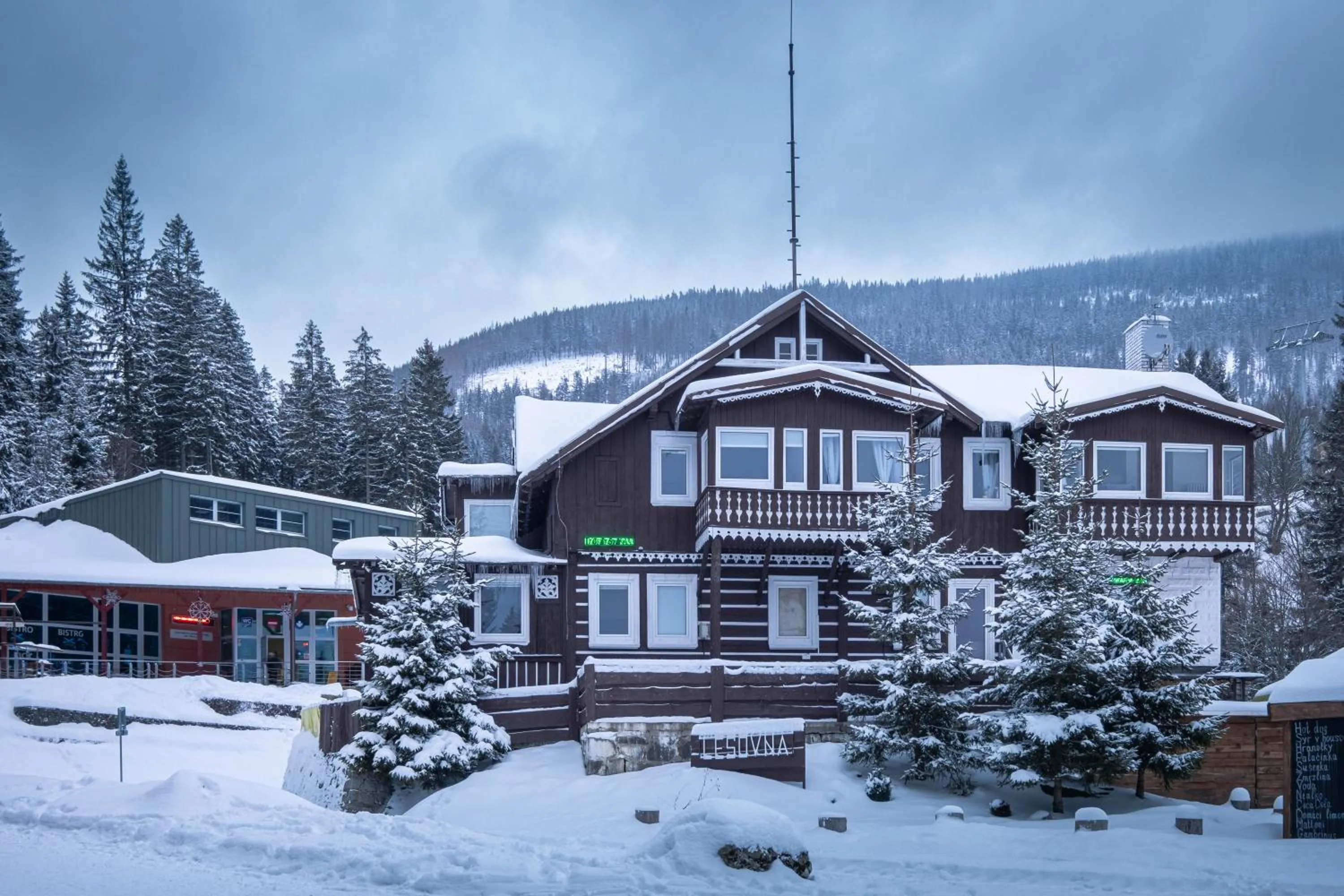 Property building in CHATA LESOVNA