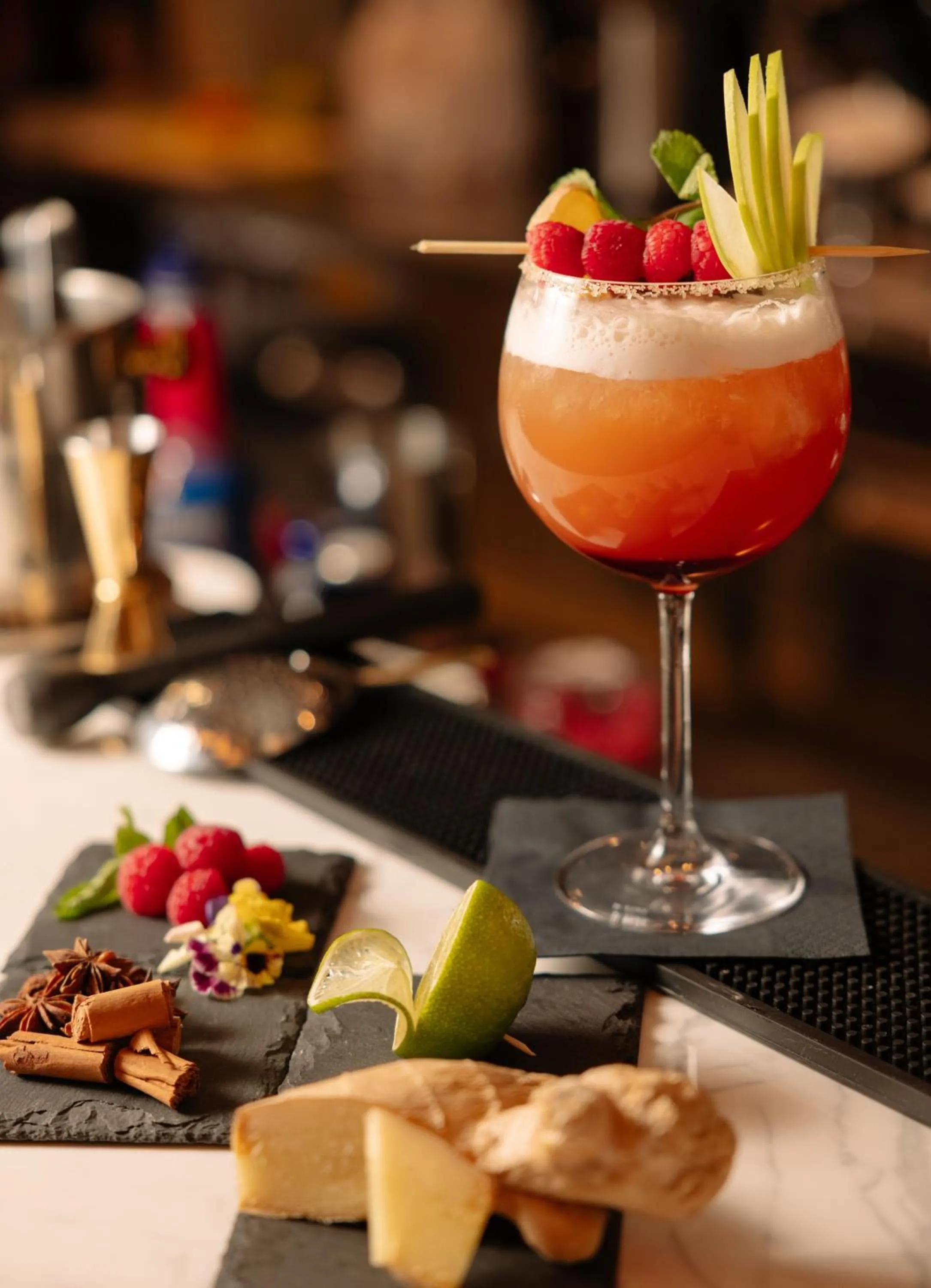 Restaurant/places to eat in 10 KEYS MILANO