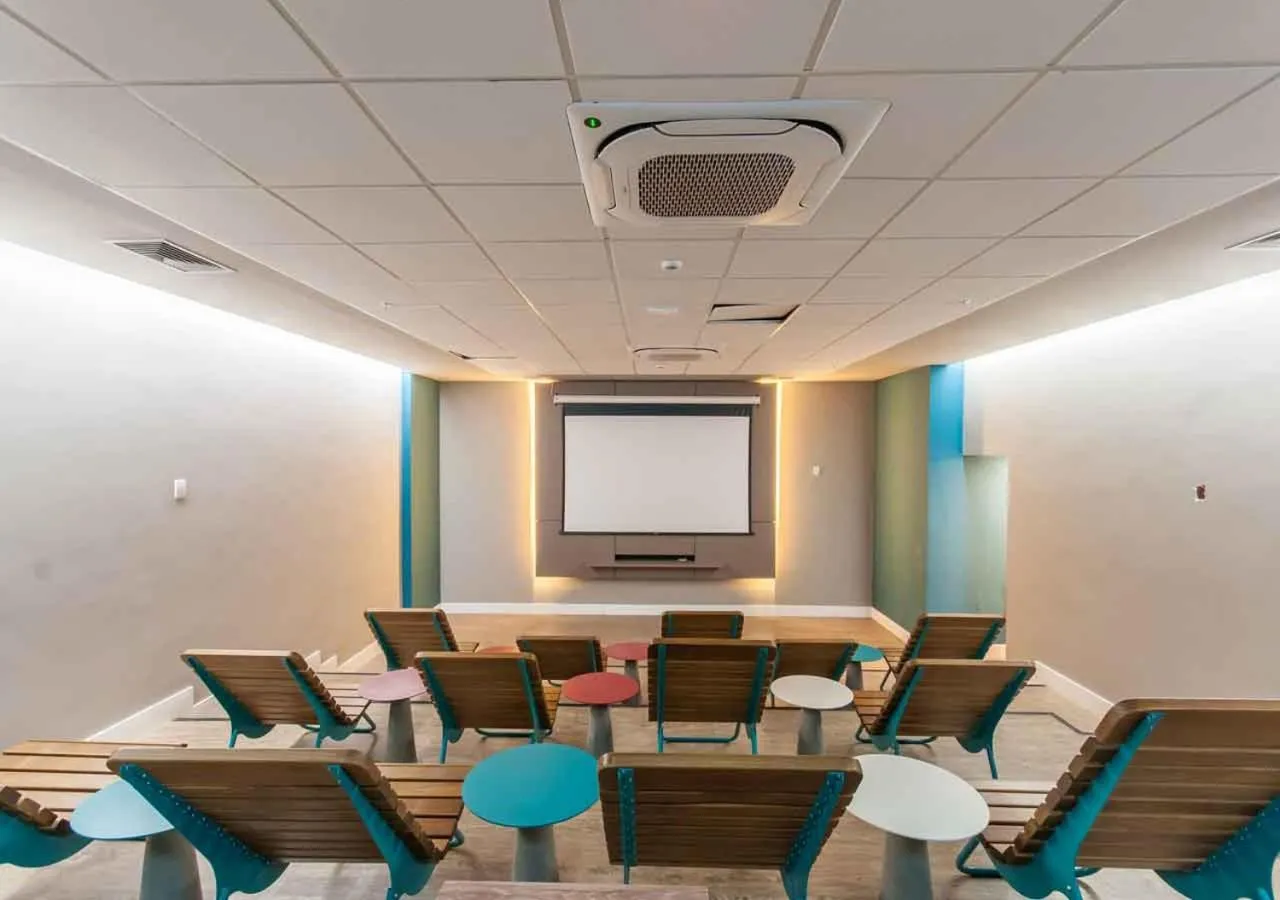 Communal lounge/ TV room in Enjoy Solar das Águas Park Resort