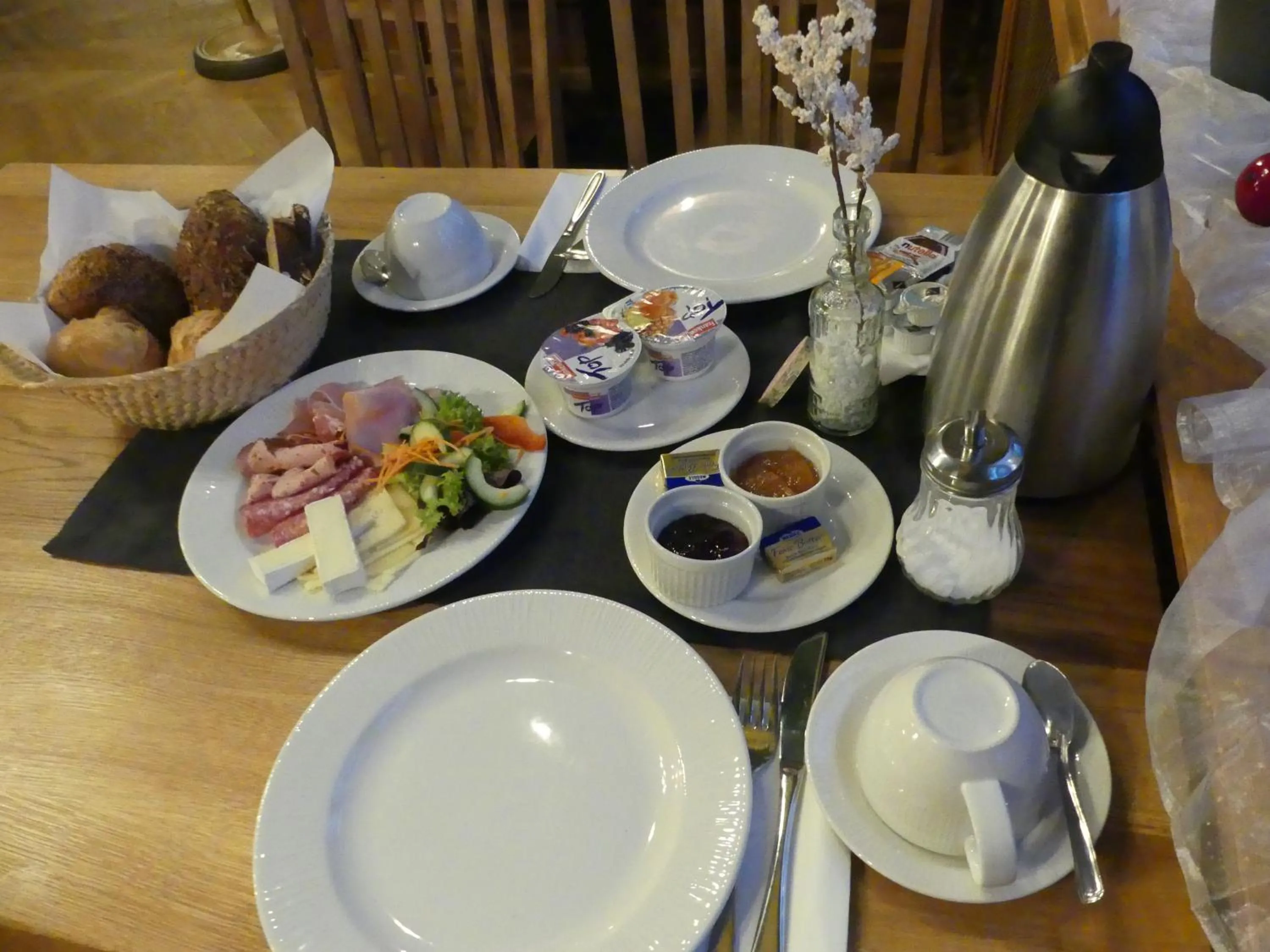 Breakfast in Bayerischer Hof