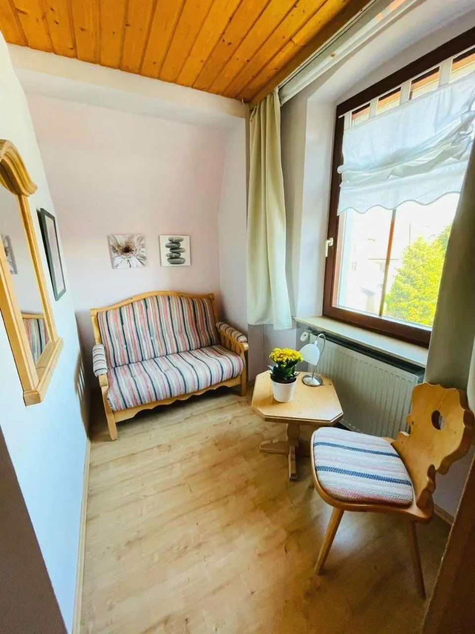 Seating area in Bayerischer Hof