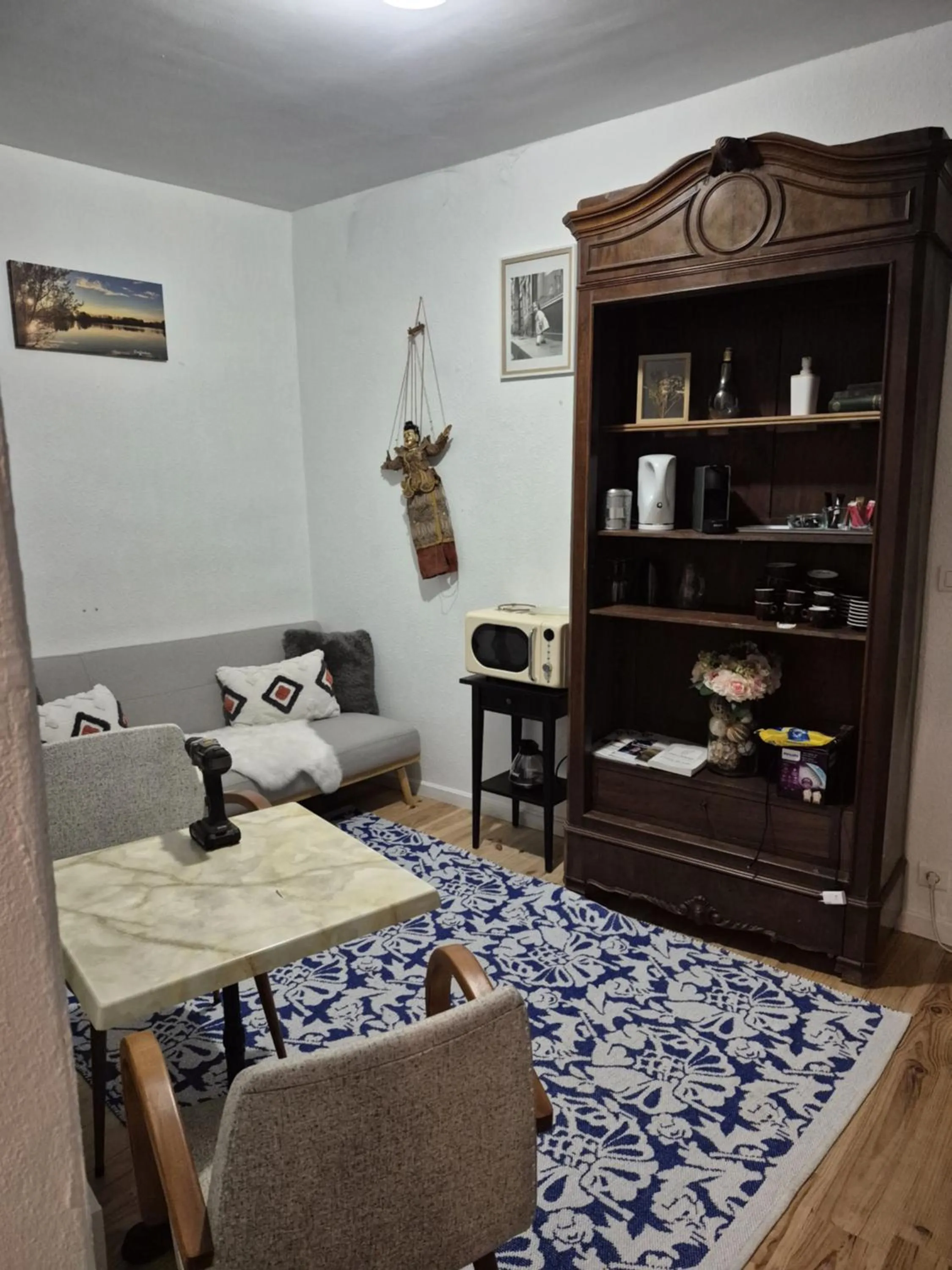 Seating area, Bed in Le 9 en Cuisine