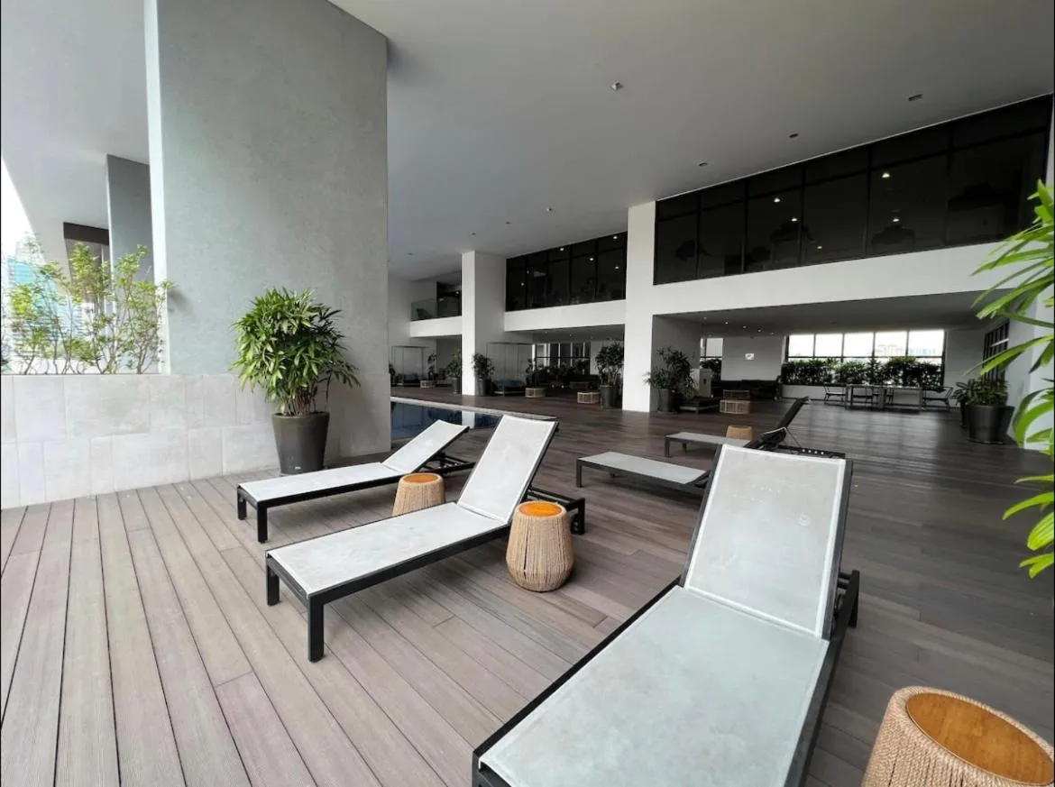 KL Sentral Serviced Apartment - The Establishment KL Sentral by Loop Suites