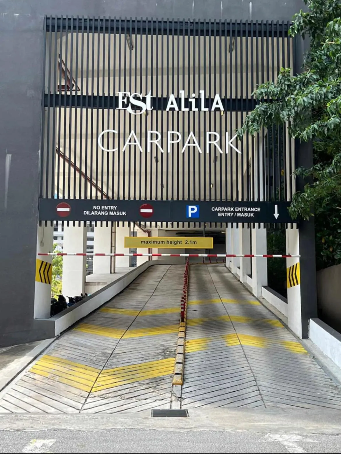 KL Sentral Serviced Apartment - The Establishment KL Sentral by Loop Suites