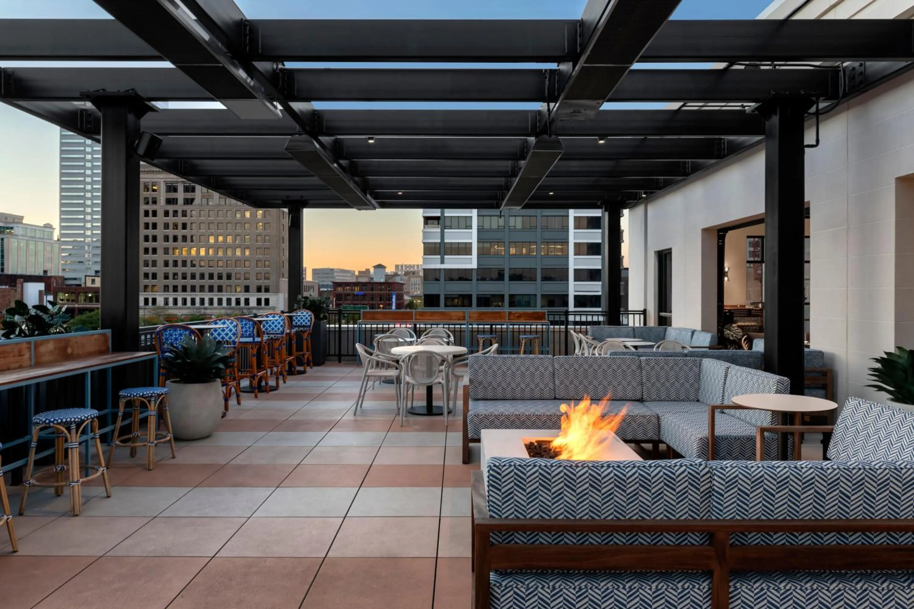 Restaurant/places to eat in The Bradley