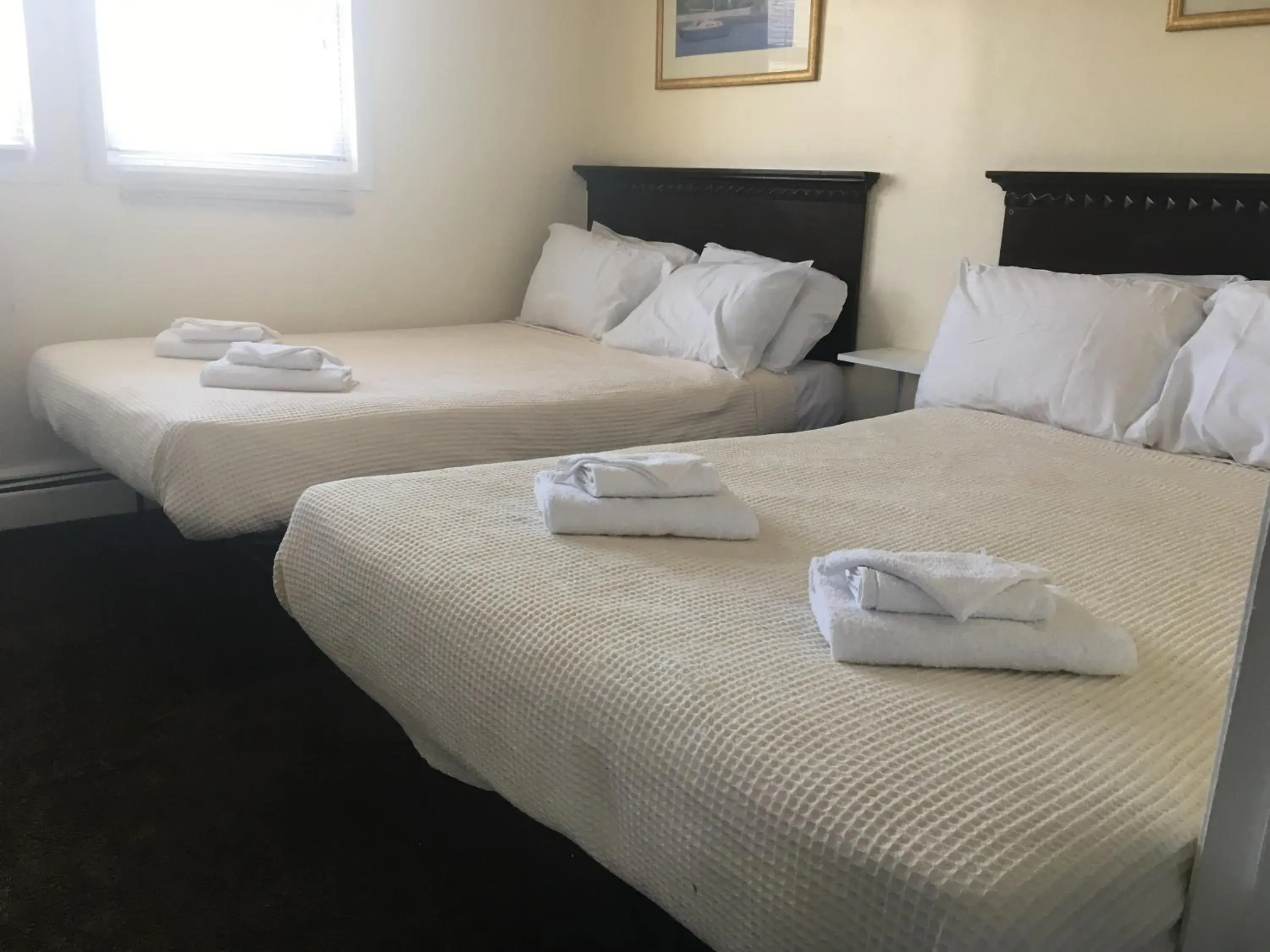 Bedroom, Bed in The Belmar Inn Bedroom, Bed in The Belmar Inn