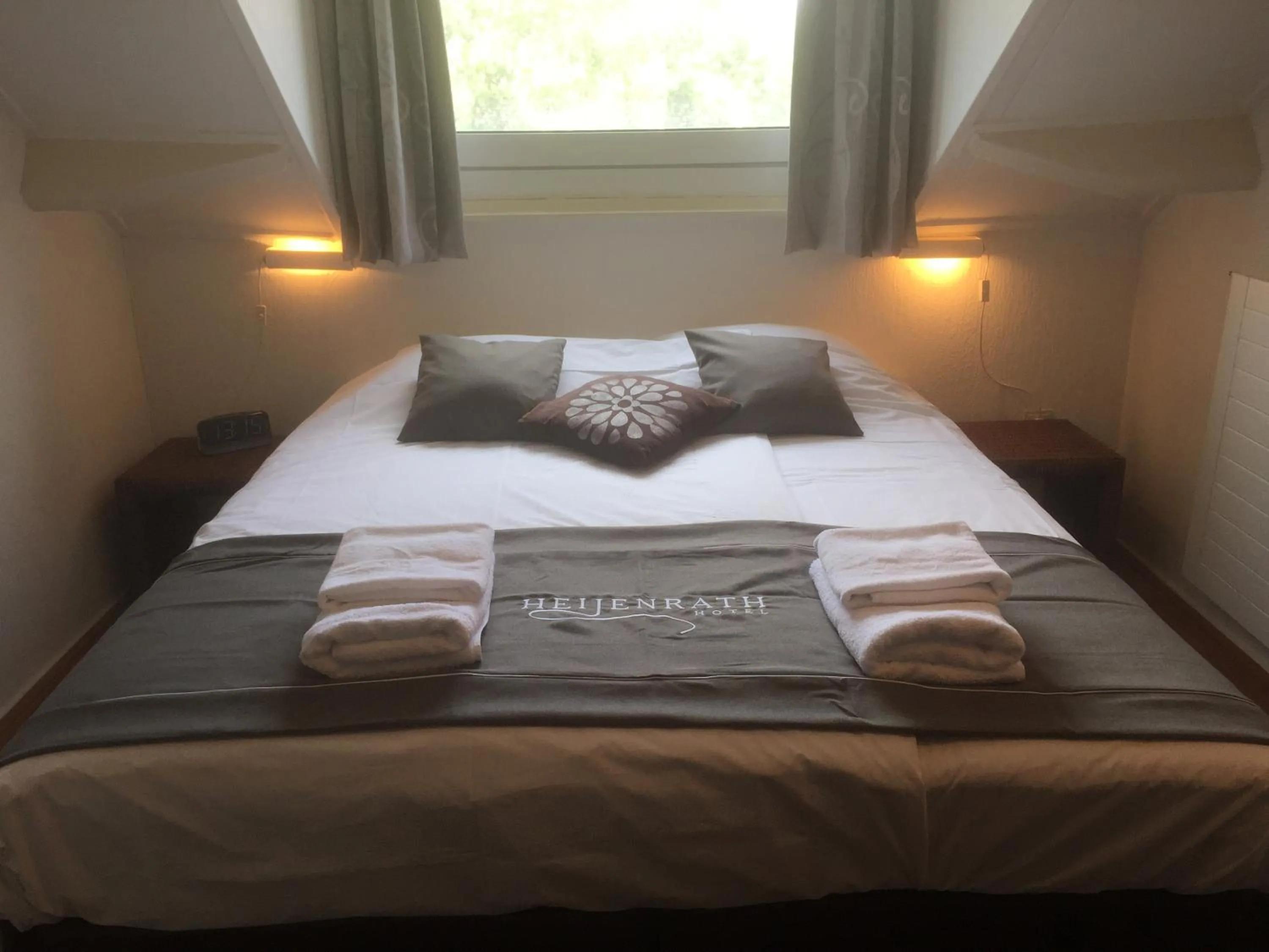 Bed in Hotel Heijenrath