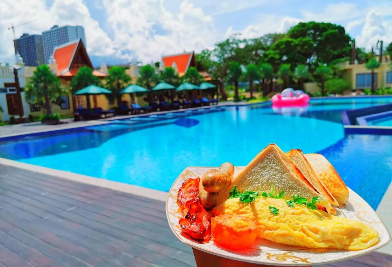 Swimming pool in Try Palace Resort Sihanoukville