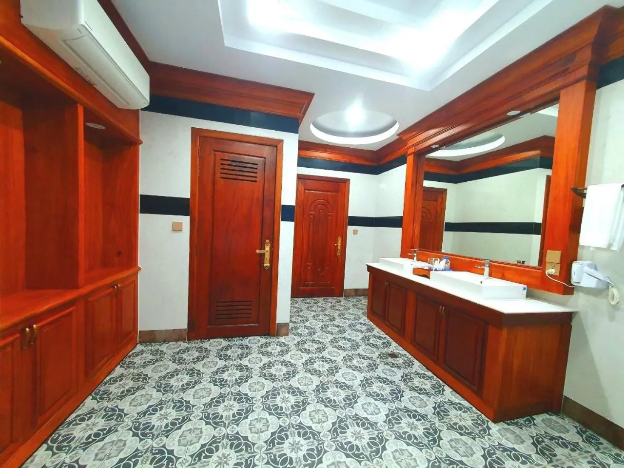 Try Palace Resort Sihanoukville