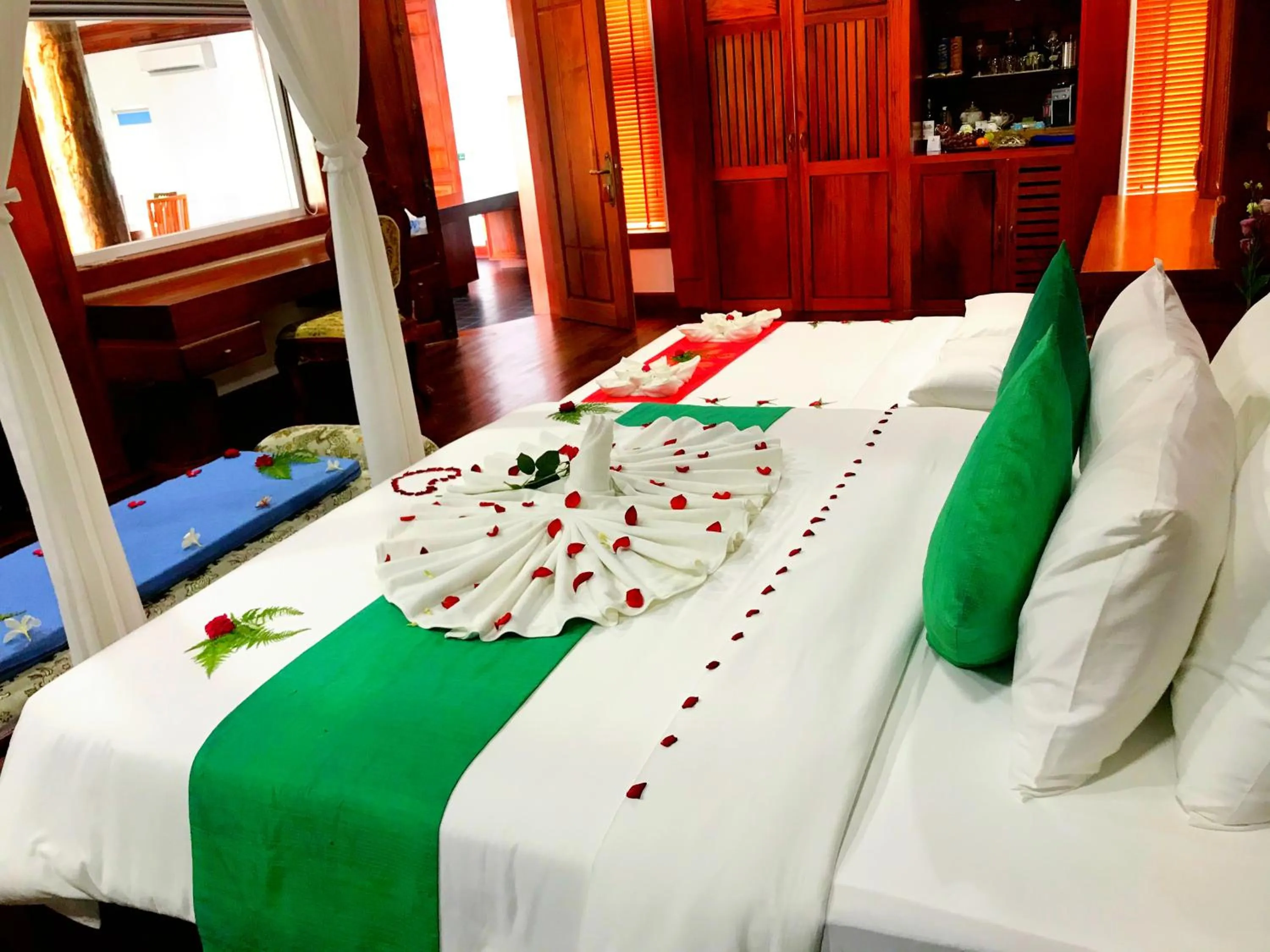 Bedroom, Bed in Try Palace Resort Sihanoukville