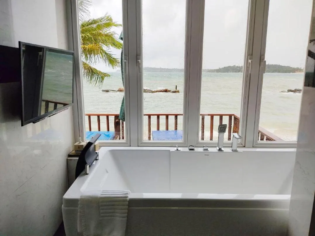 Bath in Try Palace Resort Sihanoukville