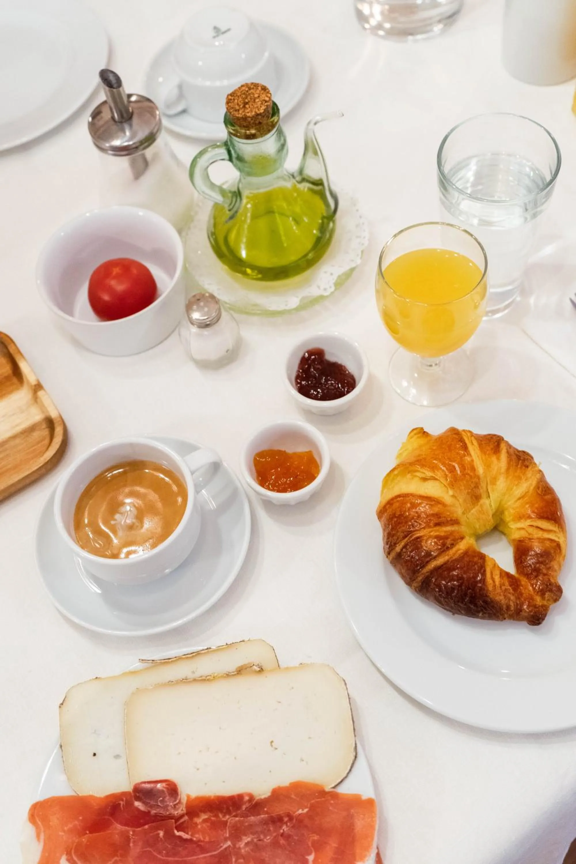 Breakfast in Cal Giral II