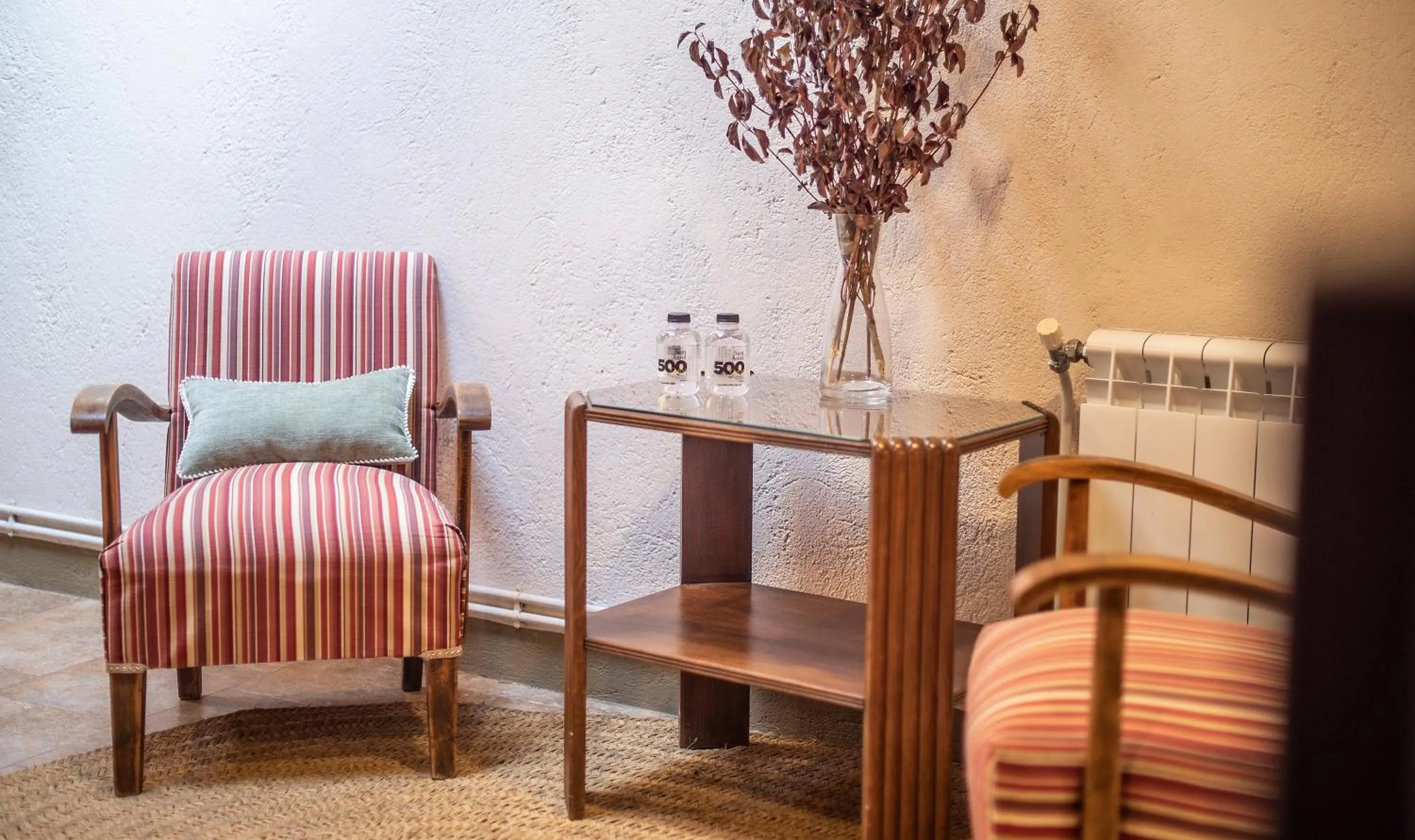 Photo of the whole room in Cal Giral II