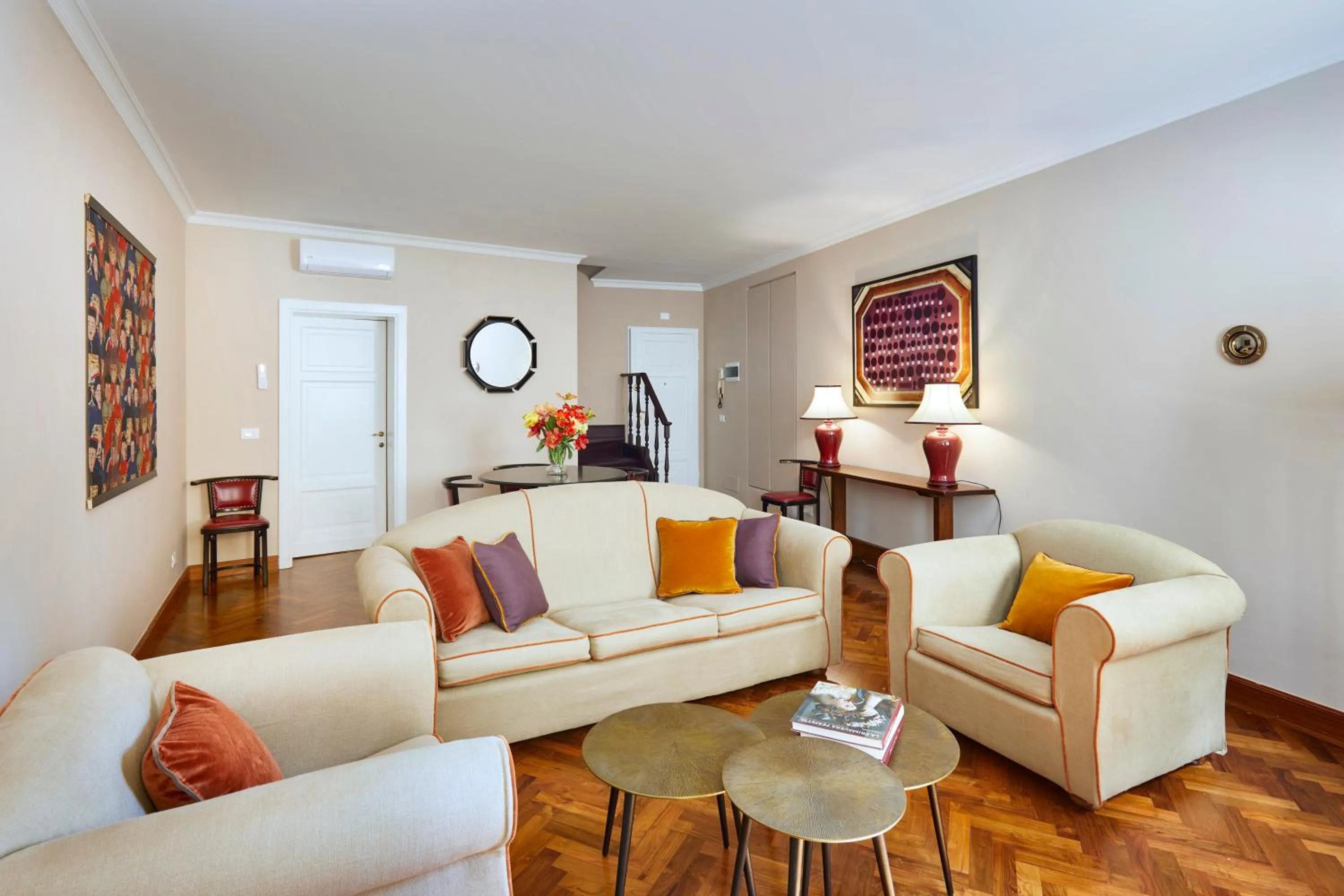 Living room in Palazzo Salviati by Varental