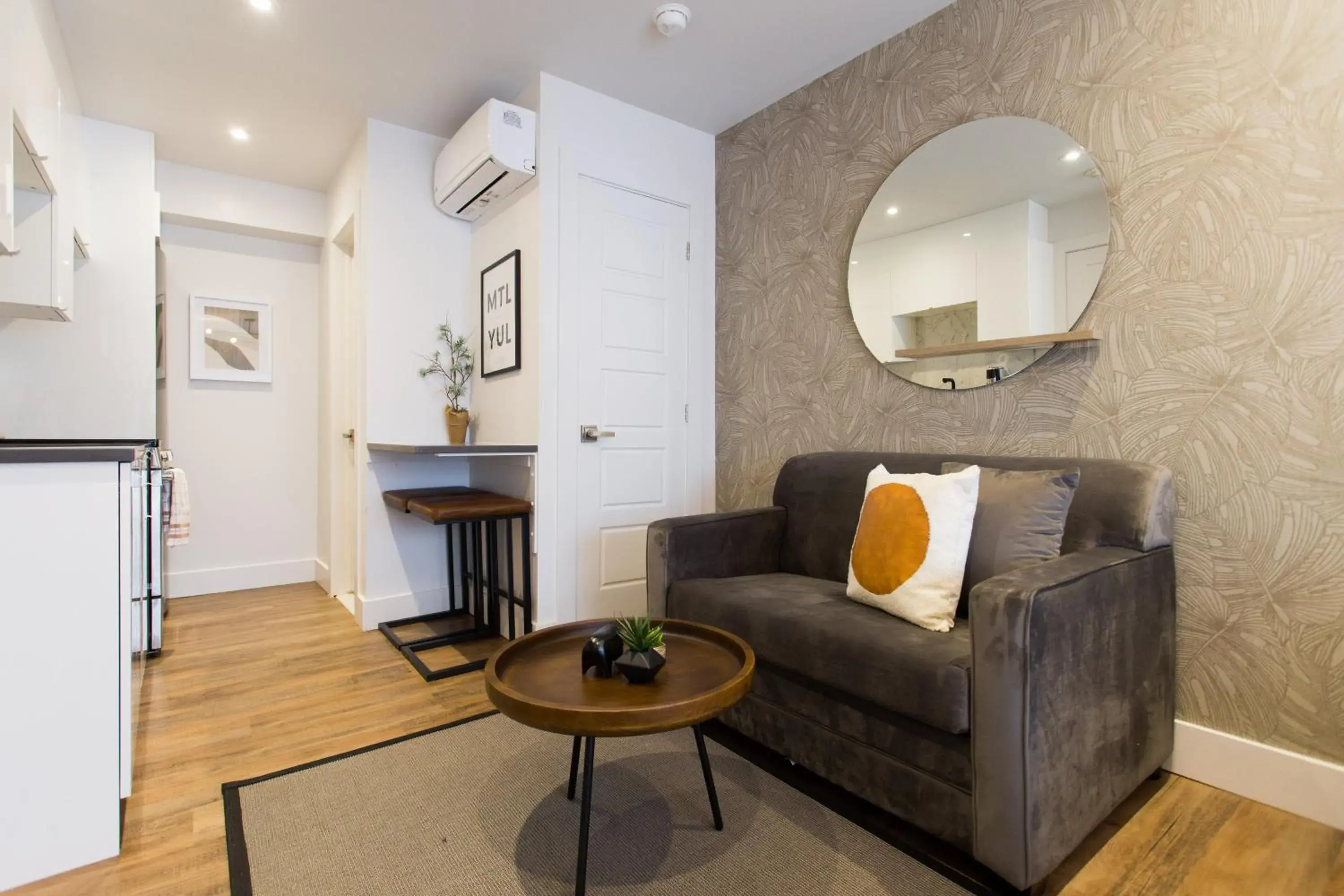 Scandinavian Studio with Full Kitchen and Bath by Den Stays Scandinavian Studio with Full Kitchen and Bath by Den Stays