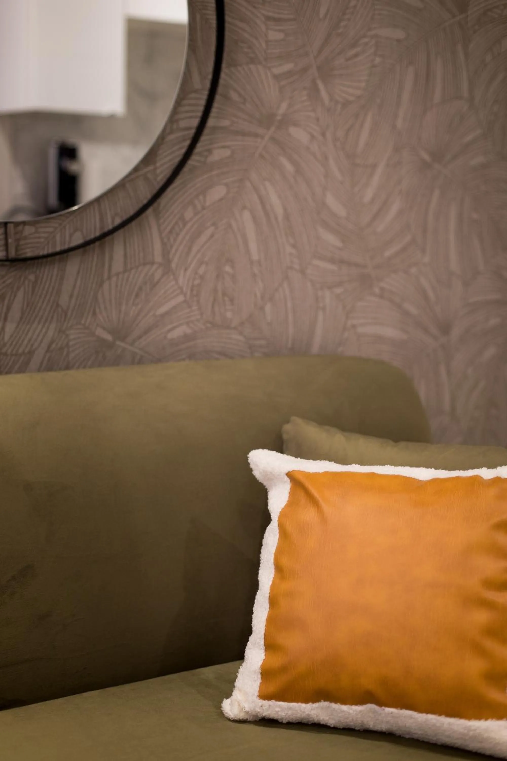 16 Studio Apartment-Hotel in Little Italy by Den Stays