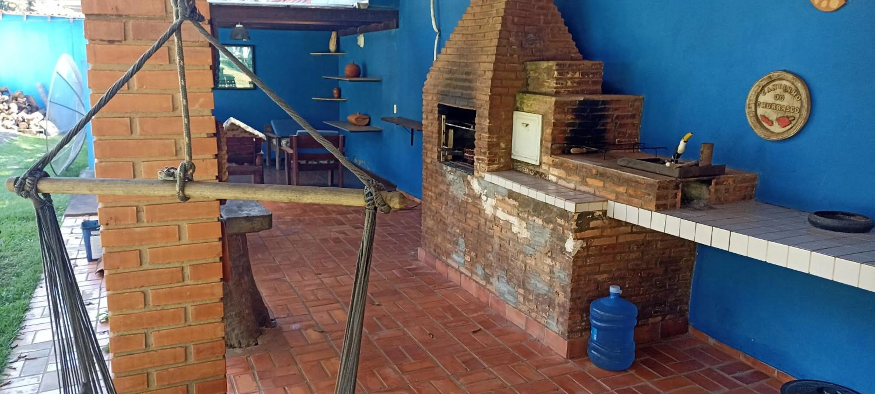 BBQ facilities in Pousada Canto dos Passaros