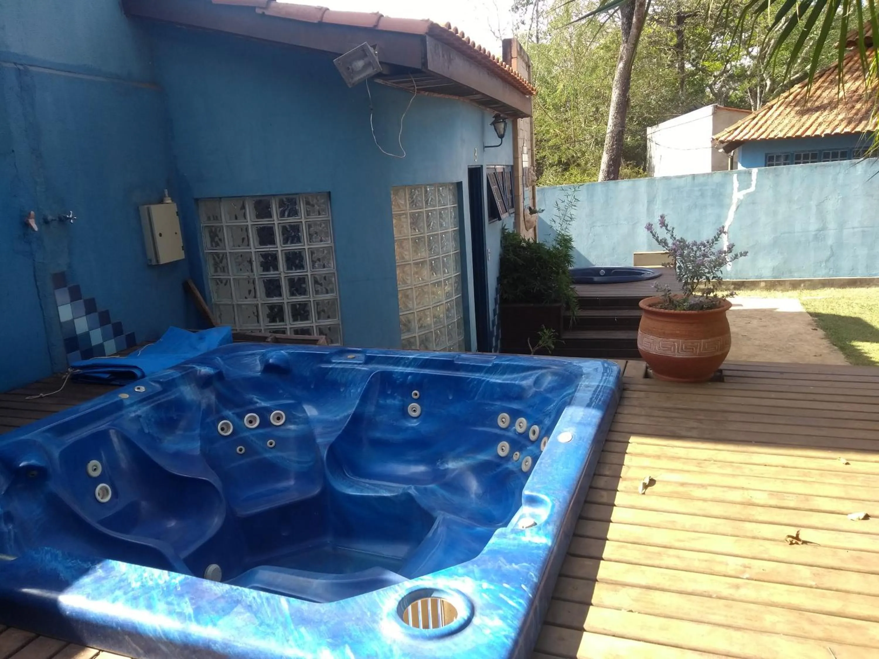 Hot Tub in Pousada Canto dos Passaros