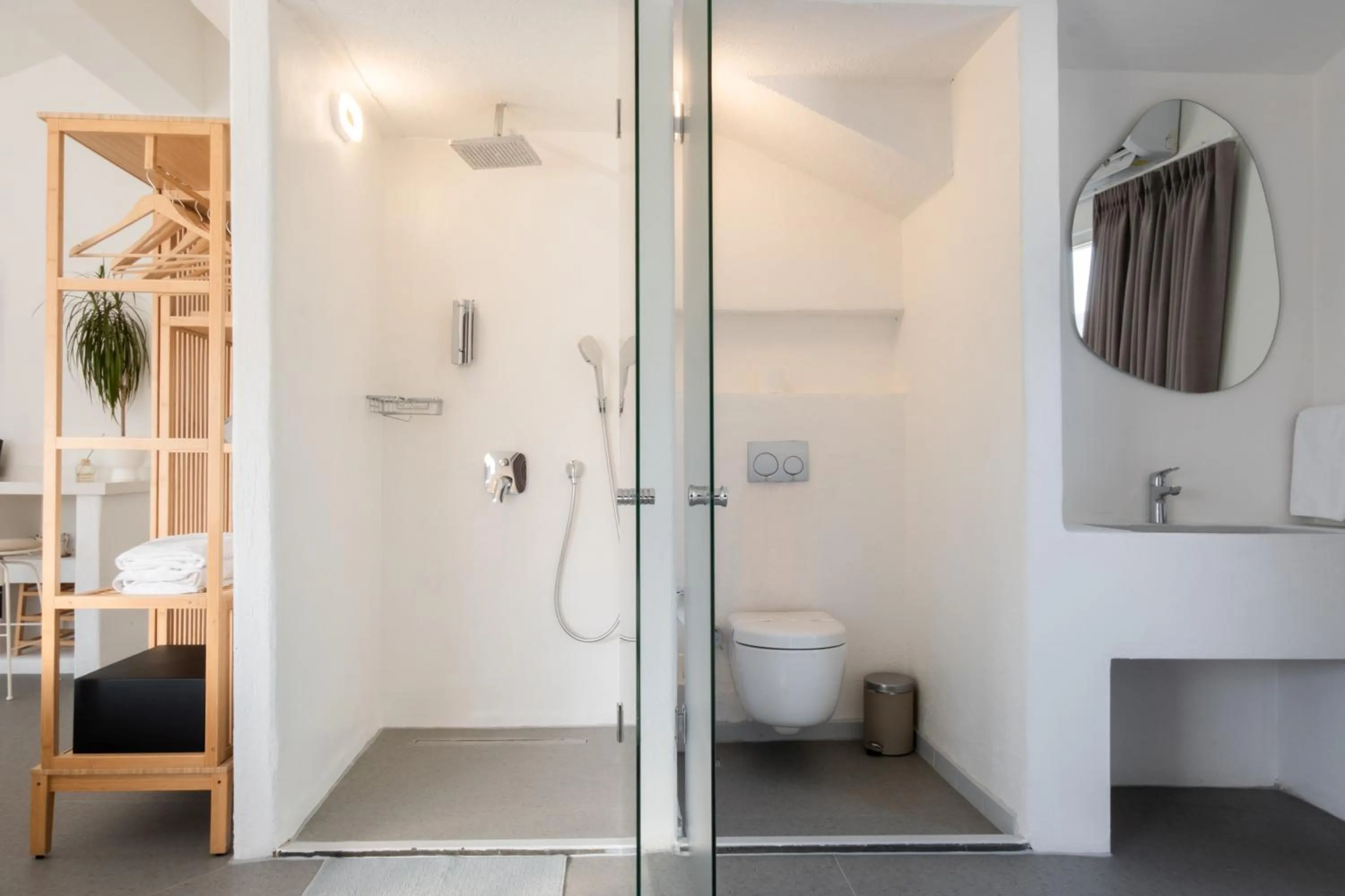 Toilet in L'olive homes