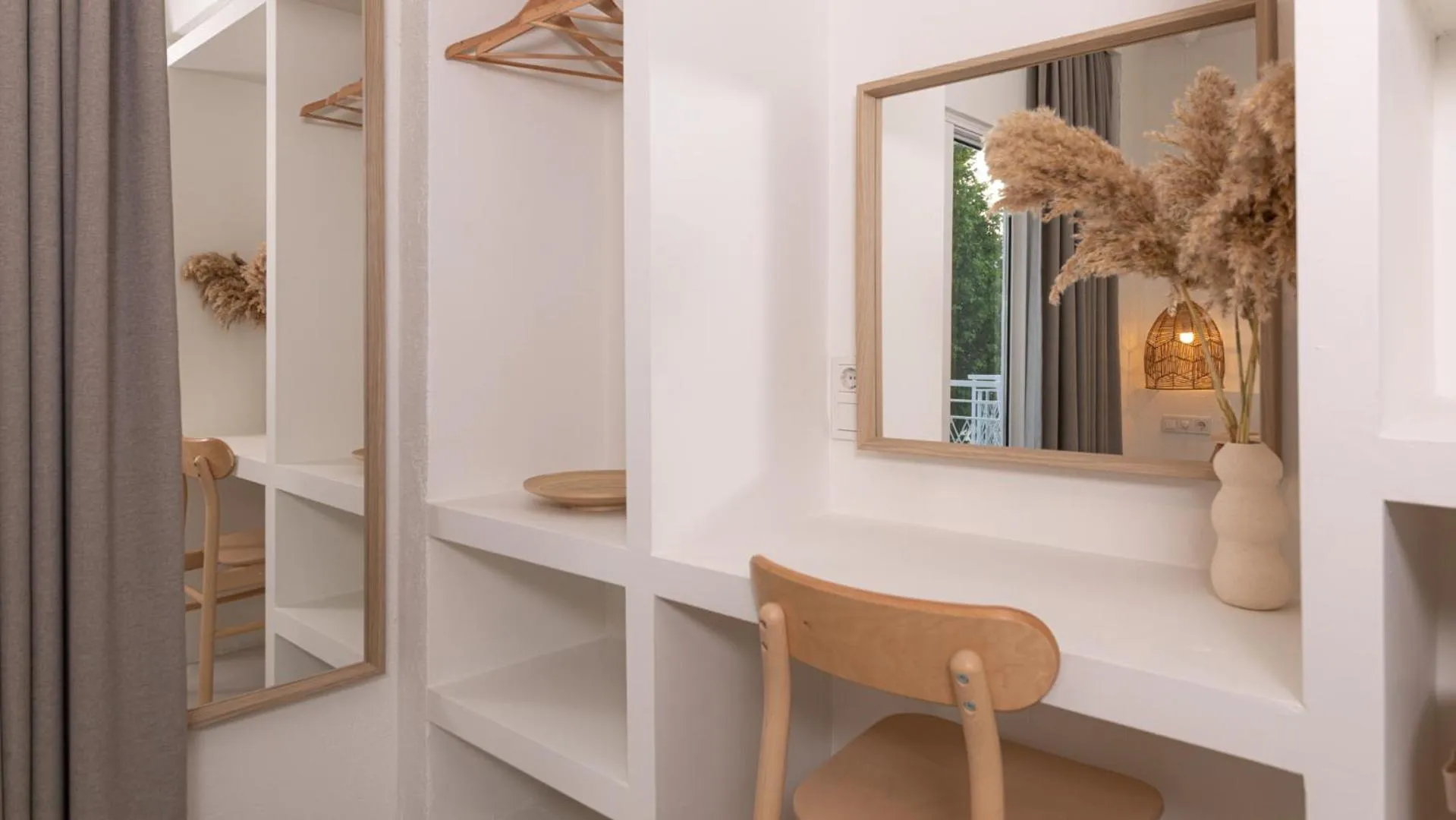 wardrobe in L'olive homes