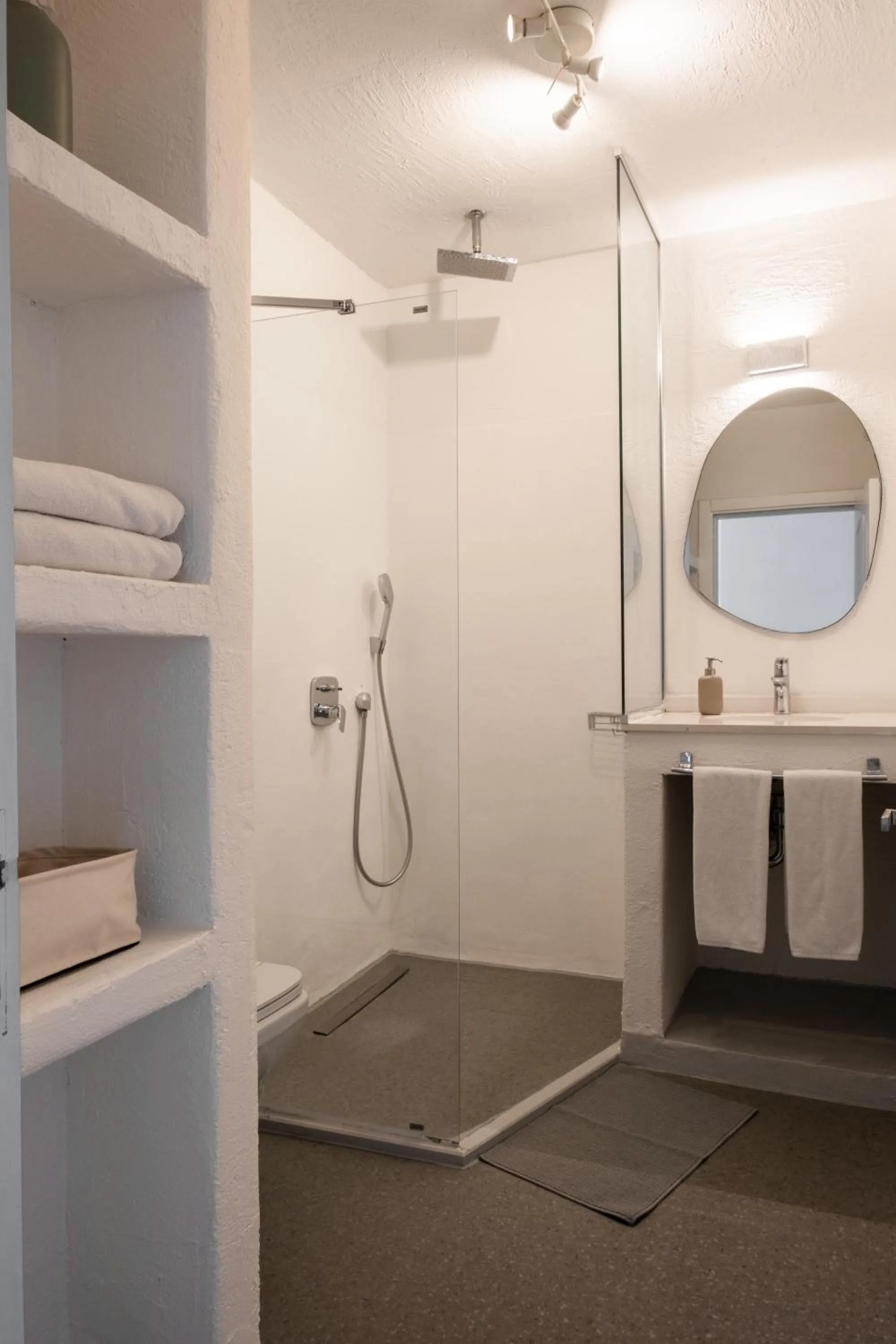 Shower in L'olive homes