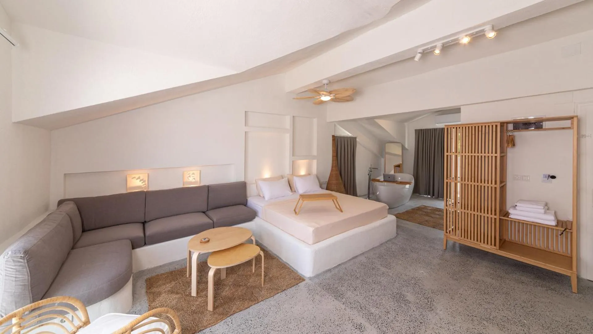 Photo of the whole room, Bed in L'olive homes