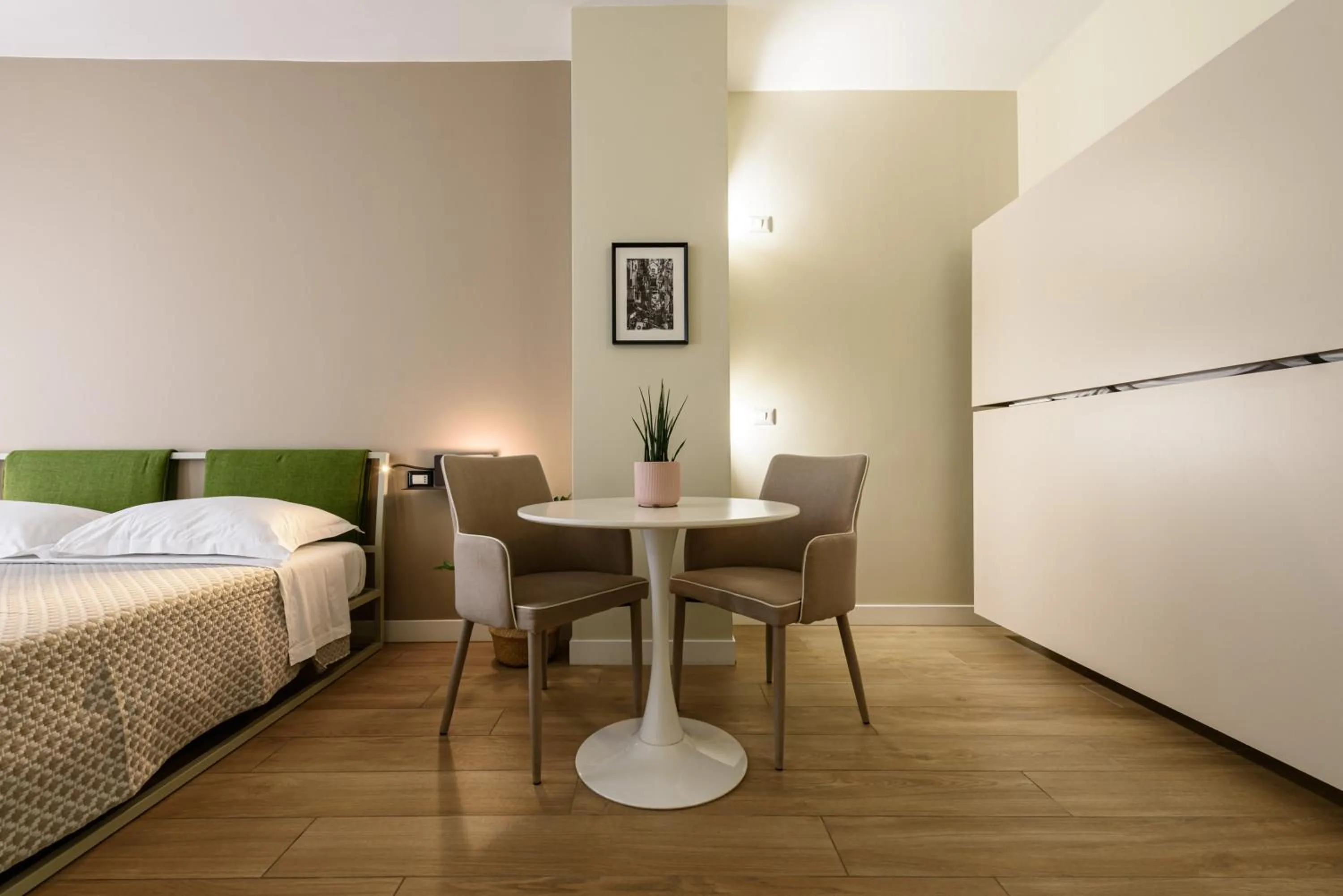 Photo of the whole room, Bed in CasAlice B&B Napoli