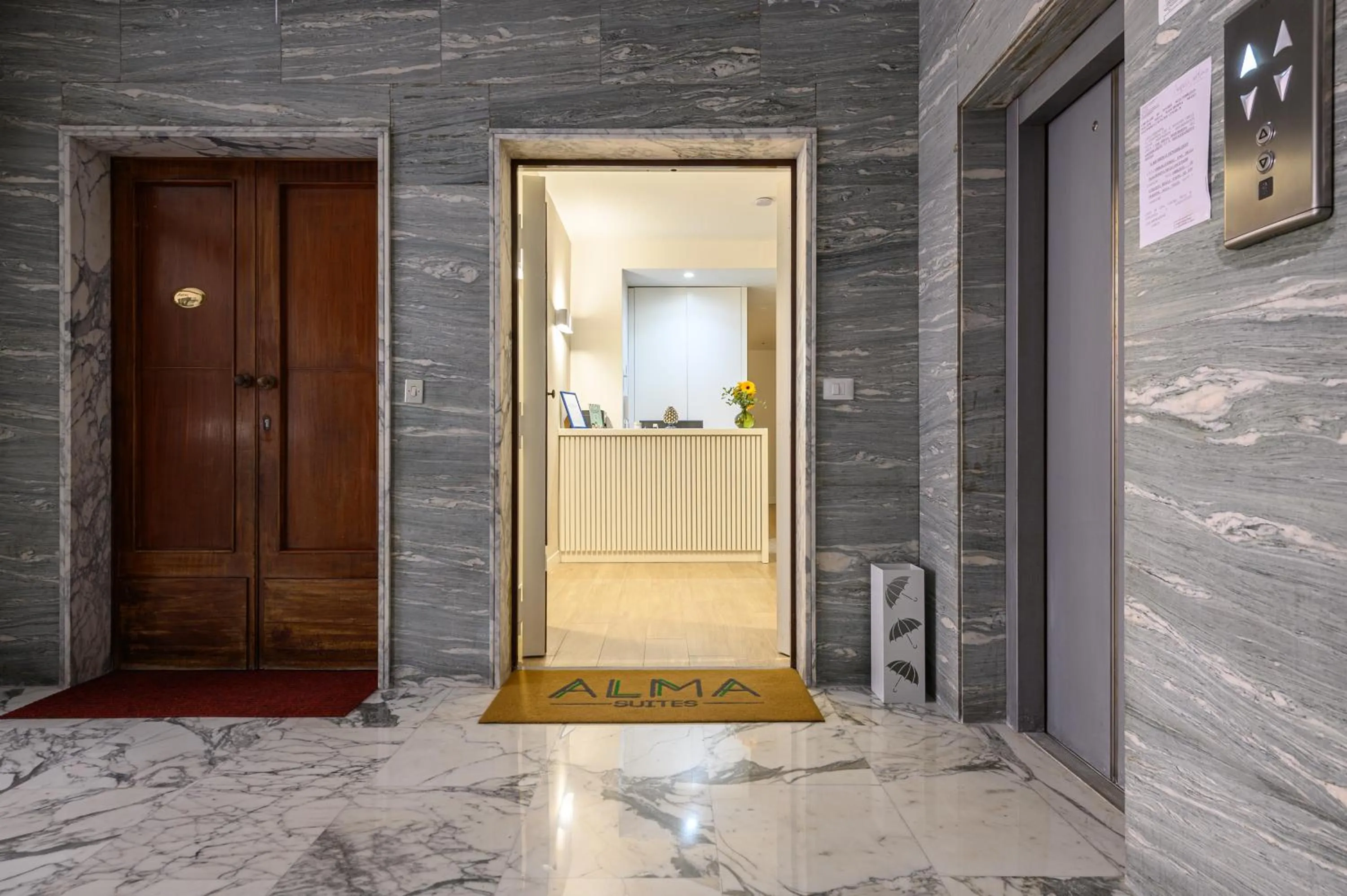 Property building in CasAlice B&B Napoli