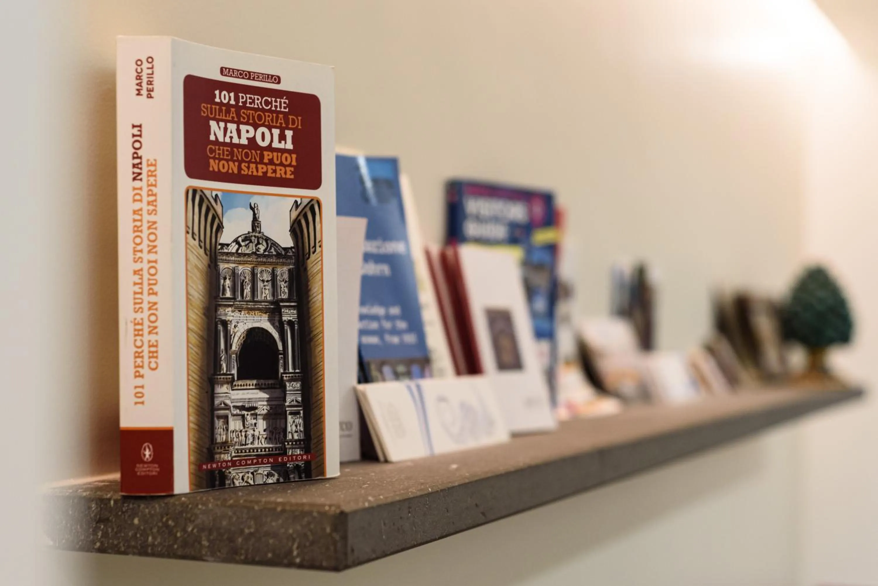 Lobby or reception in CasAlice B&B Napoli