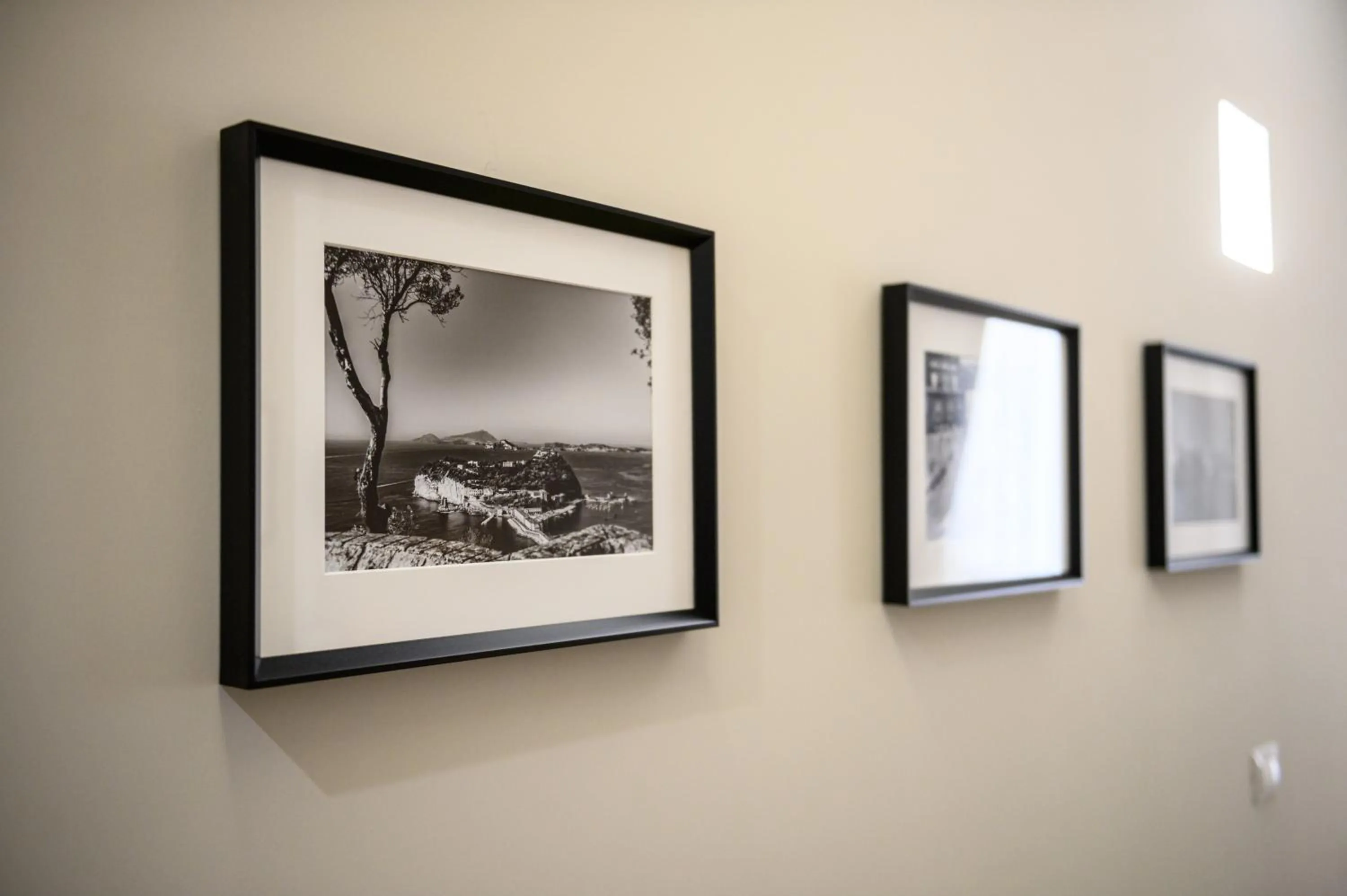 Decorative detail in CasAlice B&B Napoli