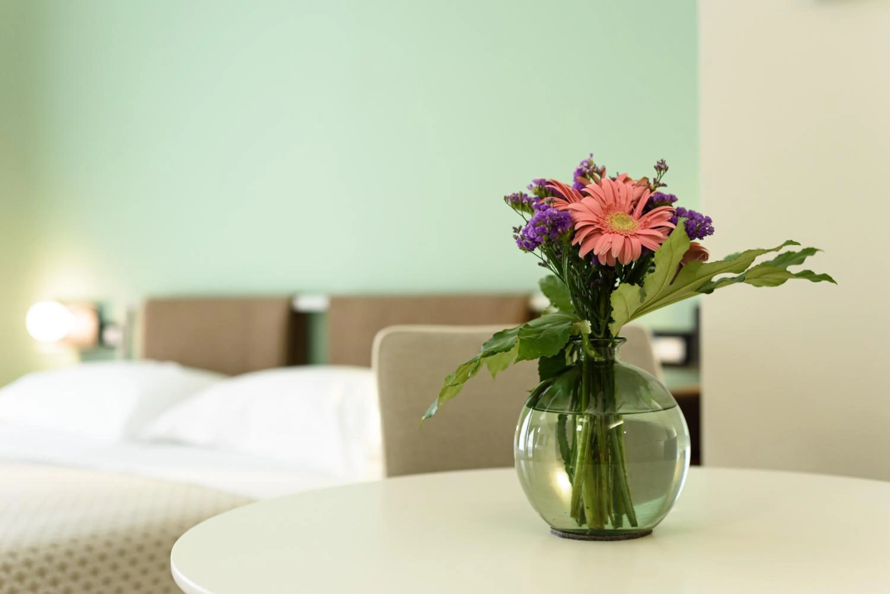 Decorative detail, Bed in CasAlice B&B Napoli