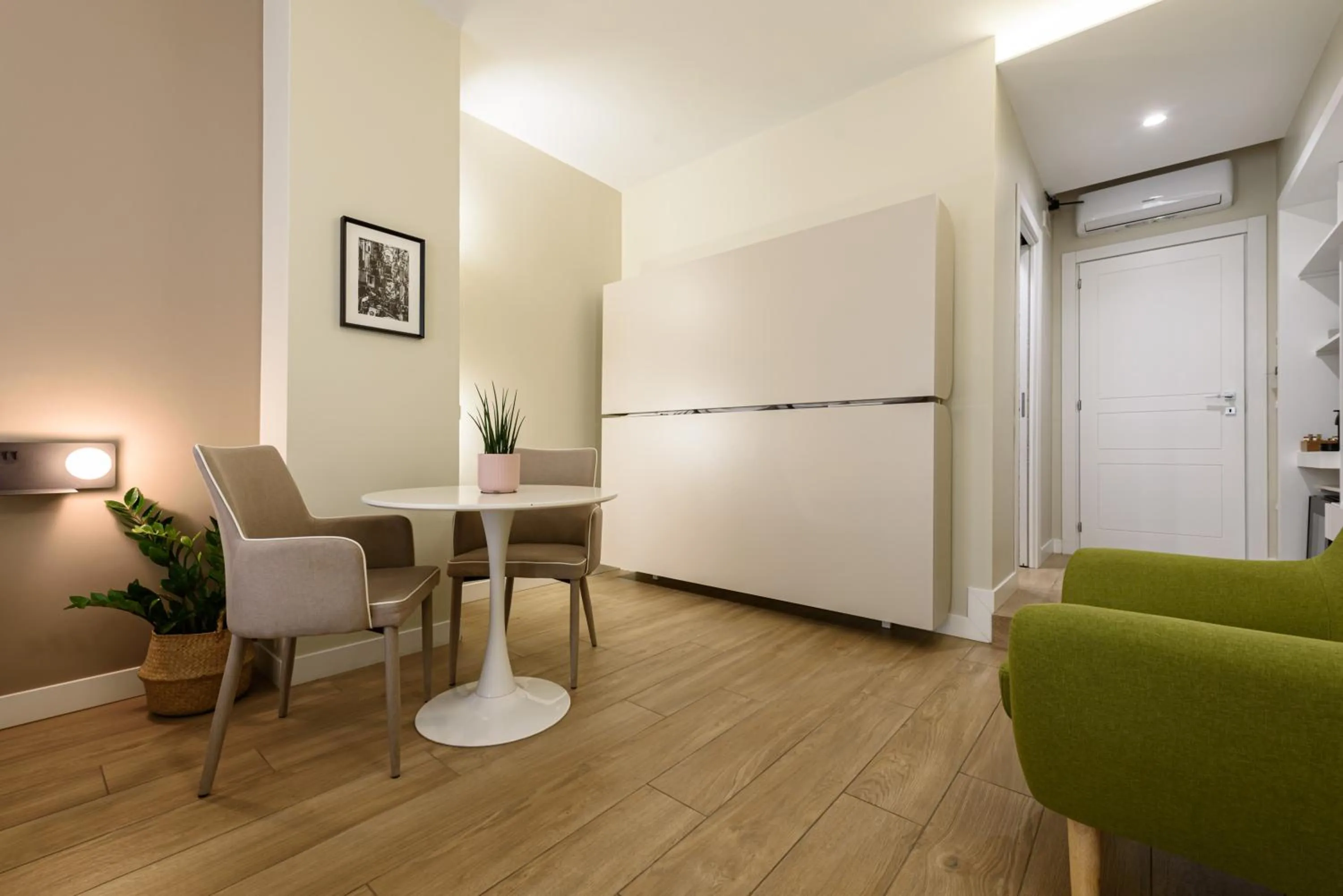 Dining area, Seating Area in CasAlice B&B Napoli