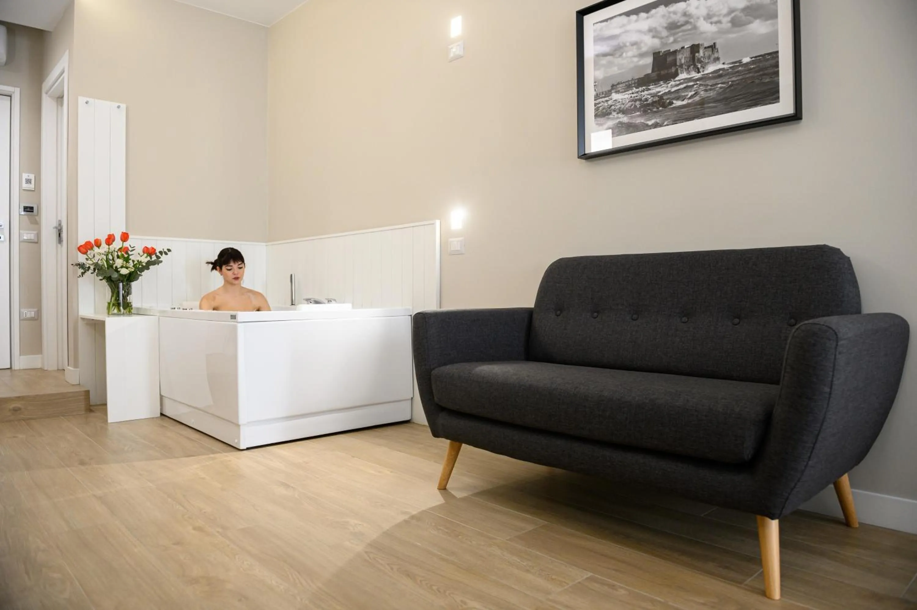 People, Seating Area in CasAlice B&B Napoli