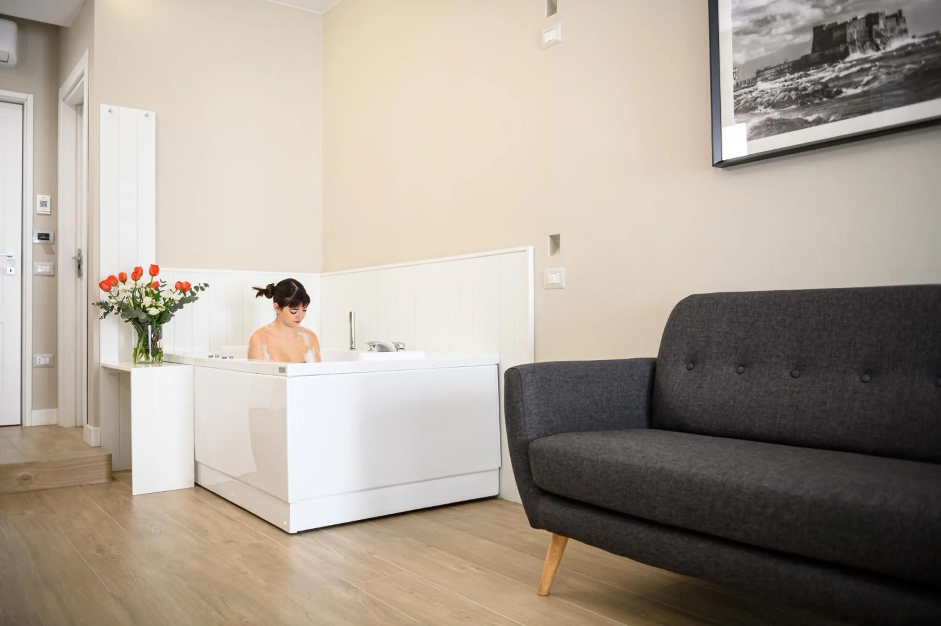 People, Seating Area in CasAlice B&B Napoli