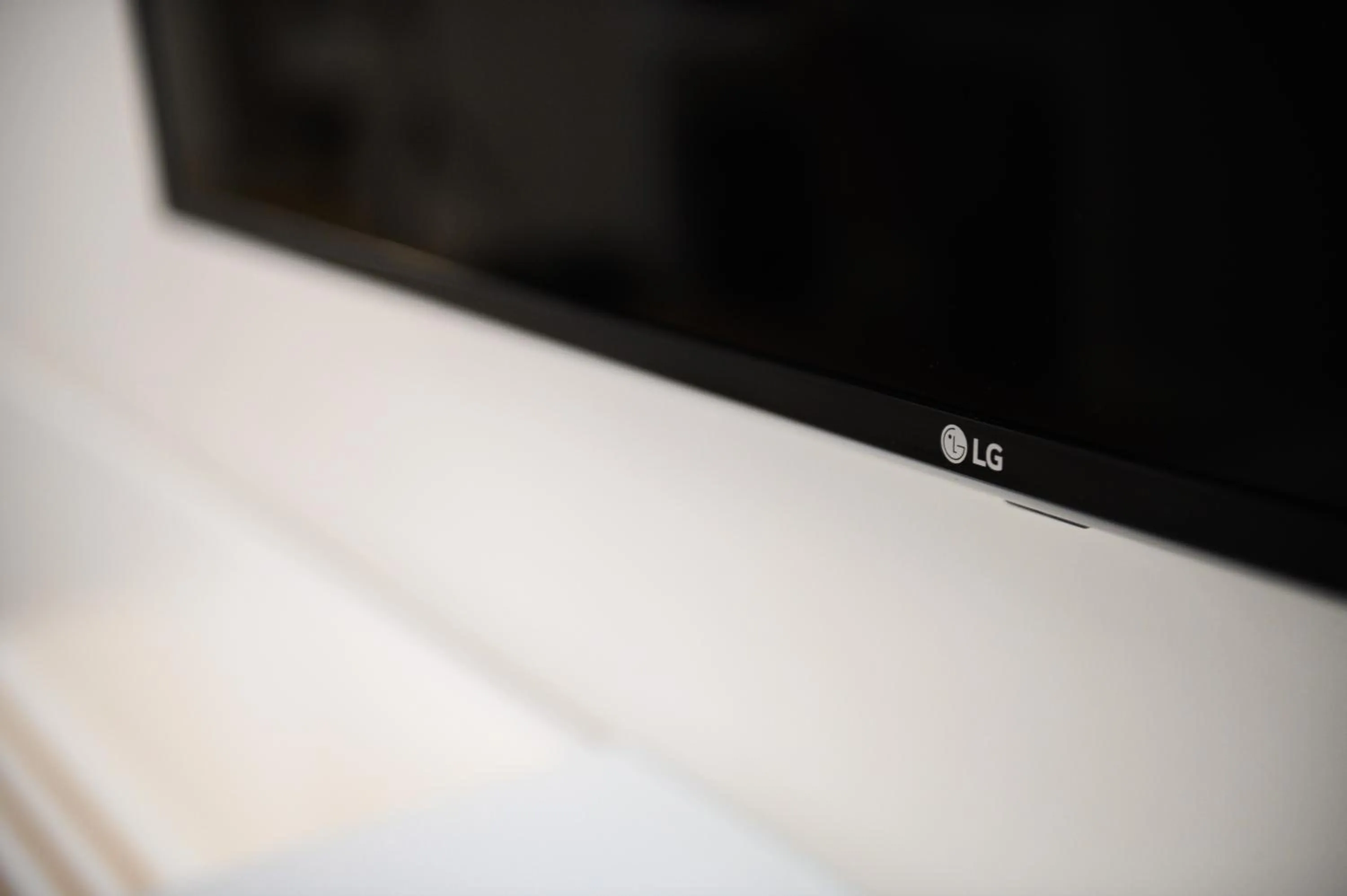 TV and multimedia, TV/Entertainment Center in CasAlice B&B Napoli