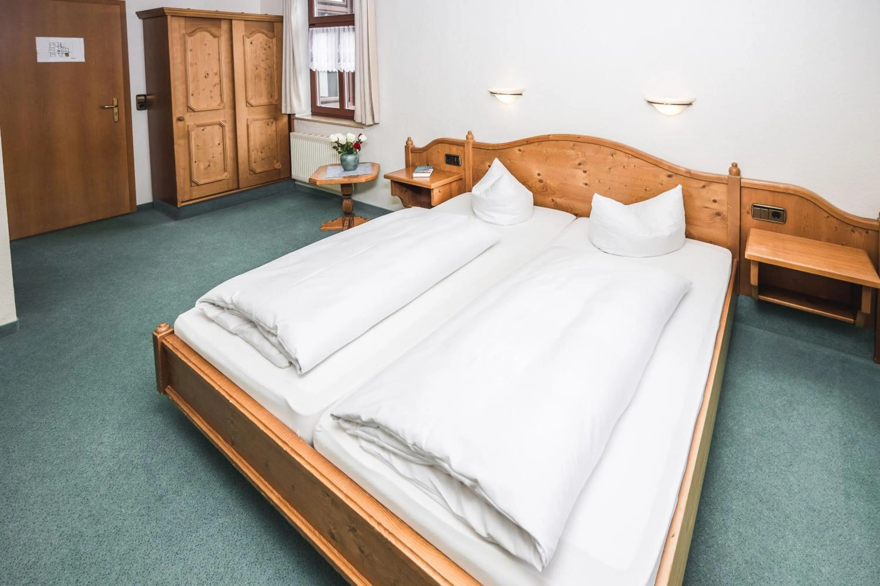 Bed in Berghotel Friedrichshöhe - Sauna, Pool & Natur