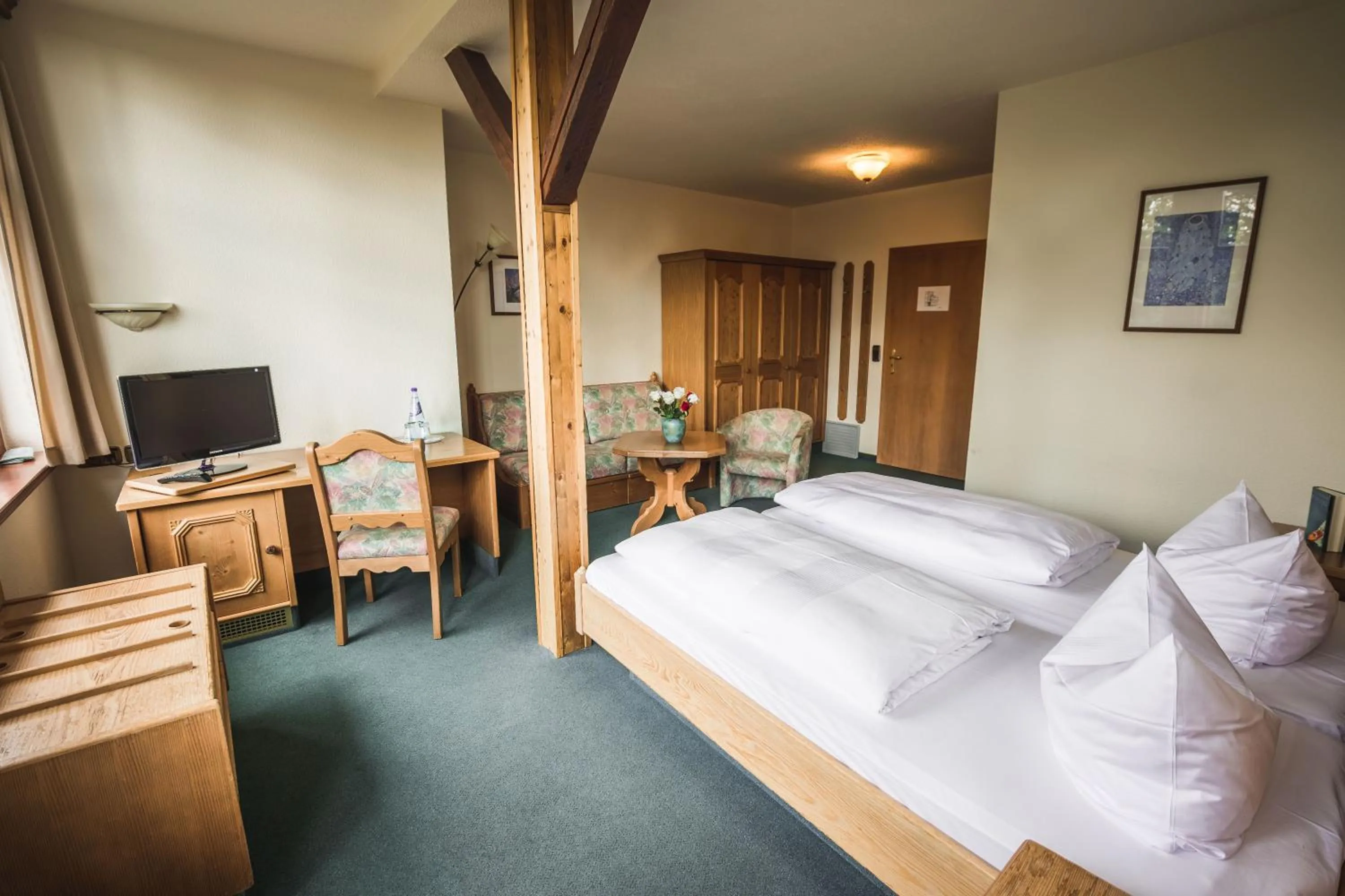 Bed in Berghotel Friedrichshöhe - Sauna, Pool & Natur