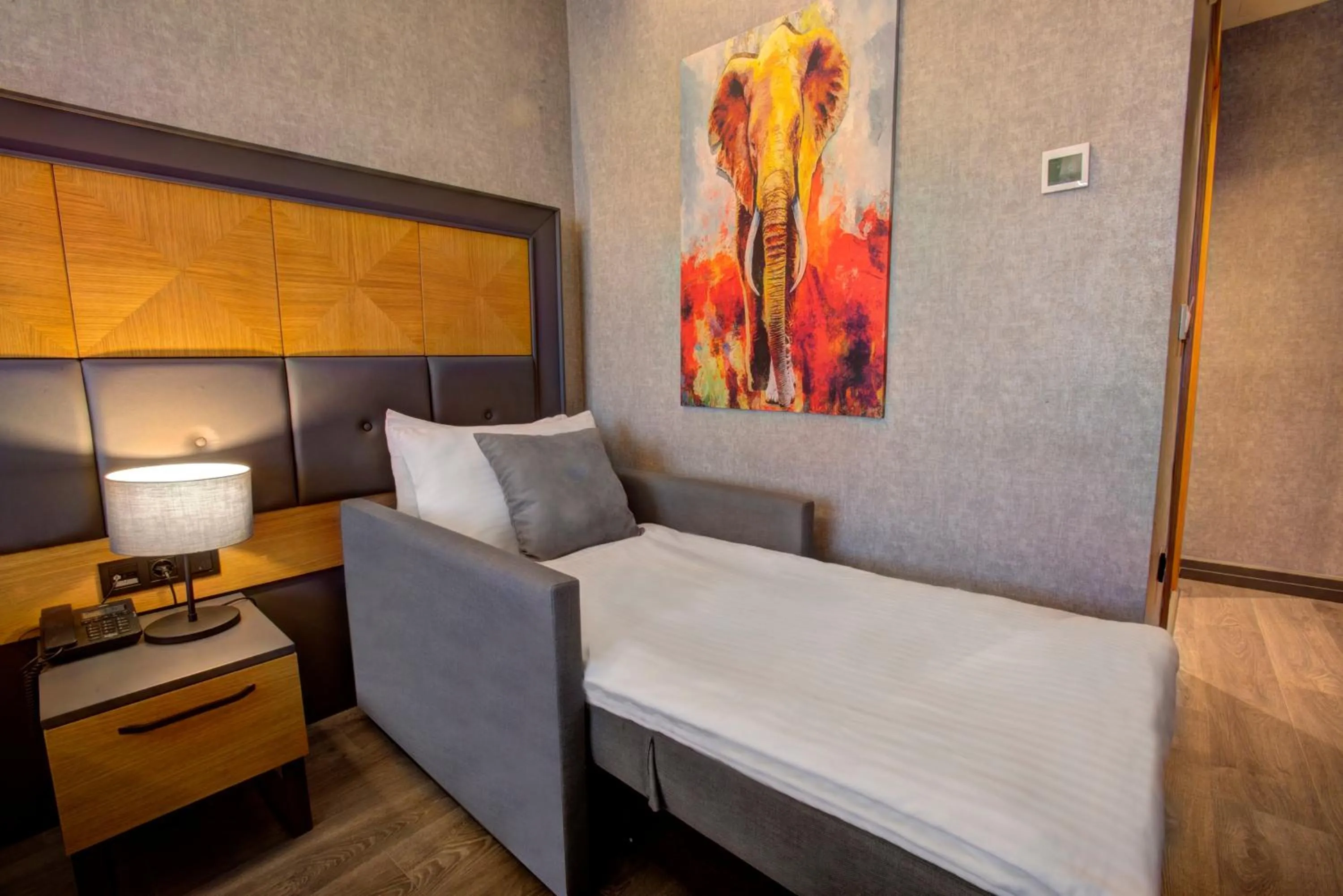 cot, Bed in No12 Hotel Sultanahmet